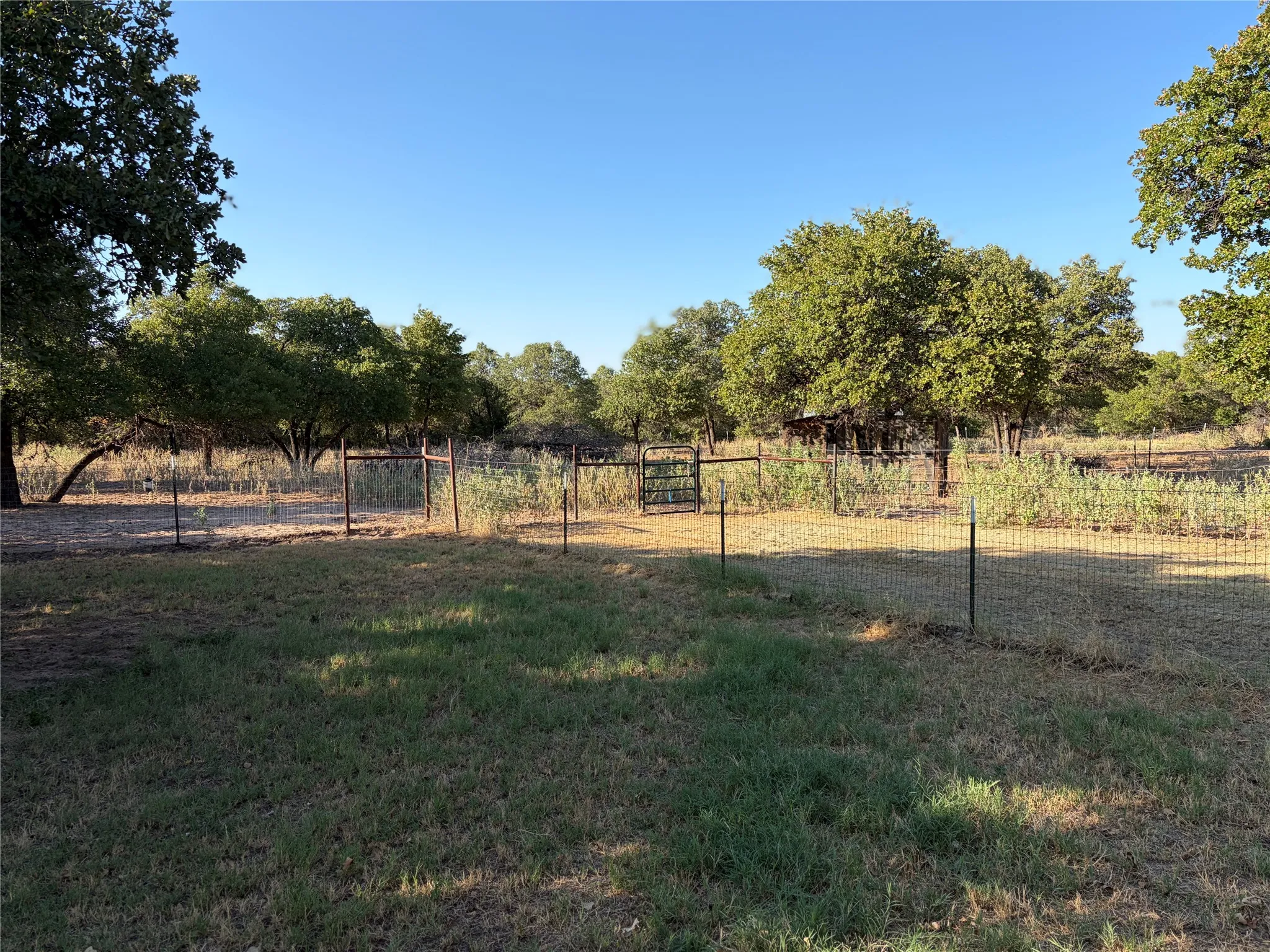Mobile Home For Sale in Jones County , 2120 PR 342, Hawley, Texas 79525, 2 Bedroom, 2 Bathroom, Garage spaces, 1,670 Sqft, built in 2008, mls#21385935, Real Estate Agent in Hawley, Homes For Sale in Jones county, Homes For Sale in Hawley, Realtor in Hawley Texas, Real Estate Brokerage Independent Realty Texas, Luminita Cordes Realtor
