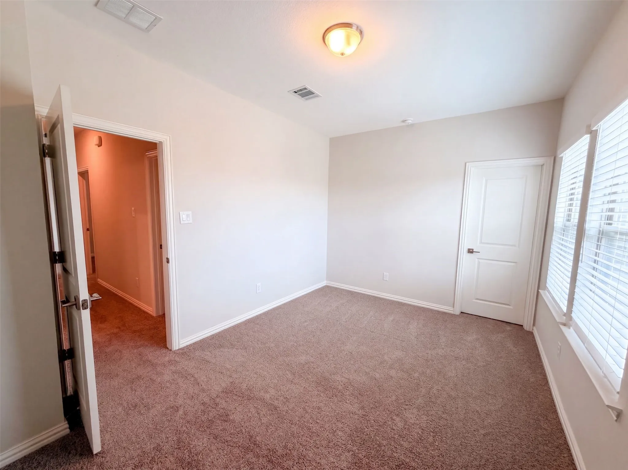 Single Family Residence For Sale in Kaufman County , 1448 Martingale Lane, Forney, Texas 75126, 5 Bedroom, 4 Bathroom, 2 Garage spaces, 2,546 Sqft, built in 2023, mls#21385991, Real Estate Agent in Forney, Homes For Sale in Kaufman county, Homes For Sale in Forney, Realtor in Forney Texas, Real Estate Brokerage Independent Realty Texas, Luminita Cordes Realtor