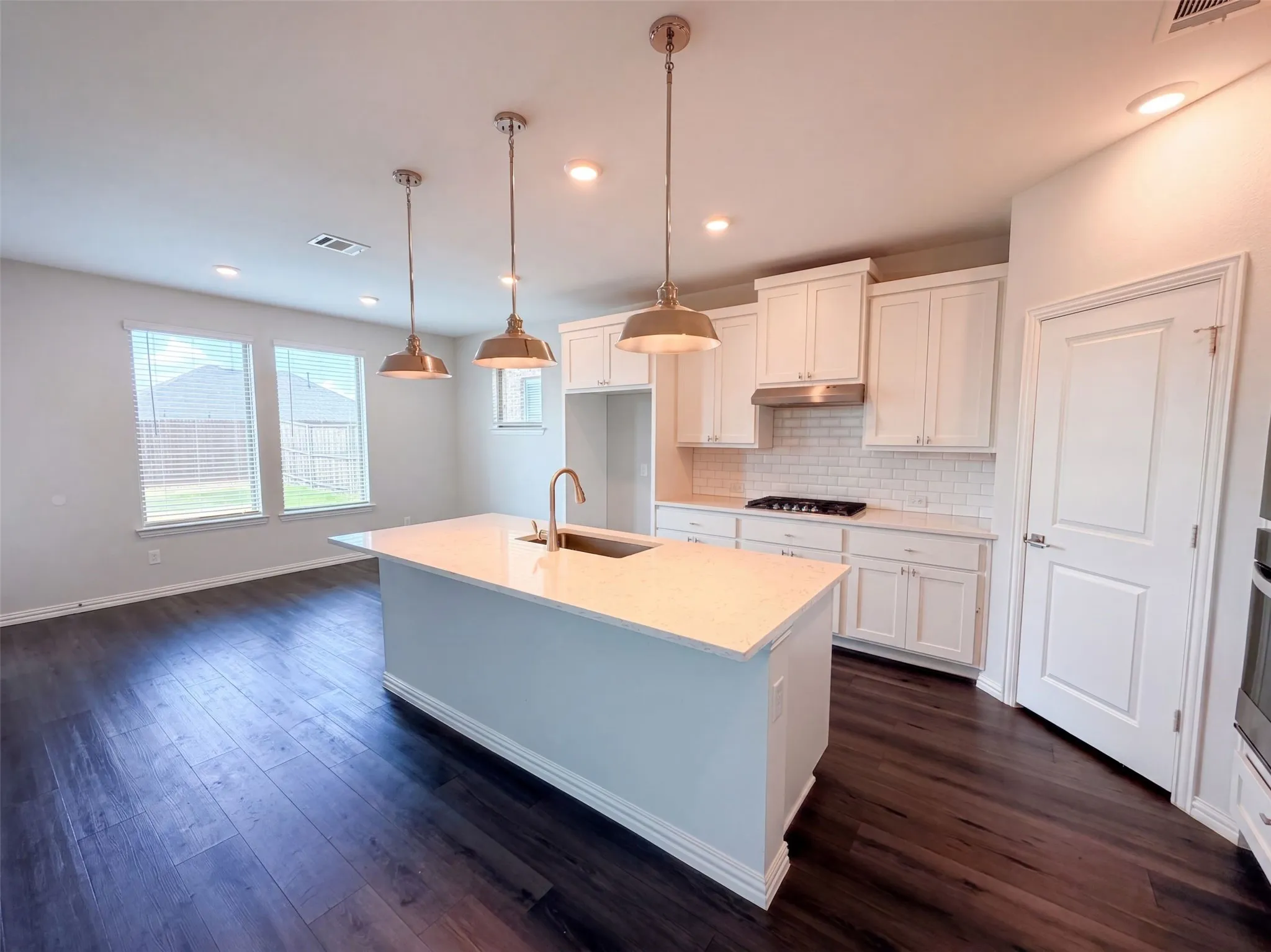 Single Family Residence For Sale in Kaufman County , 1448 Martingale Lane, Forney, Texas 75126, 5 Bedroom, 4 Bathroom, 2 Garage spaces, 2,546 Sqft, built in 2023, mls#21385991, Real Estate Agent in Forney, Homes For Sale in Kaufman county, Homes For Sale in Forney, Realtor in Forney Texas, Real Estate Brokerage Independent Realty Texas, Luminita Cordes Realtor