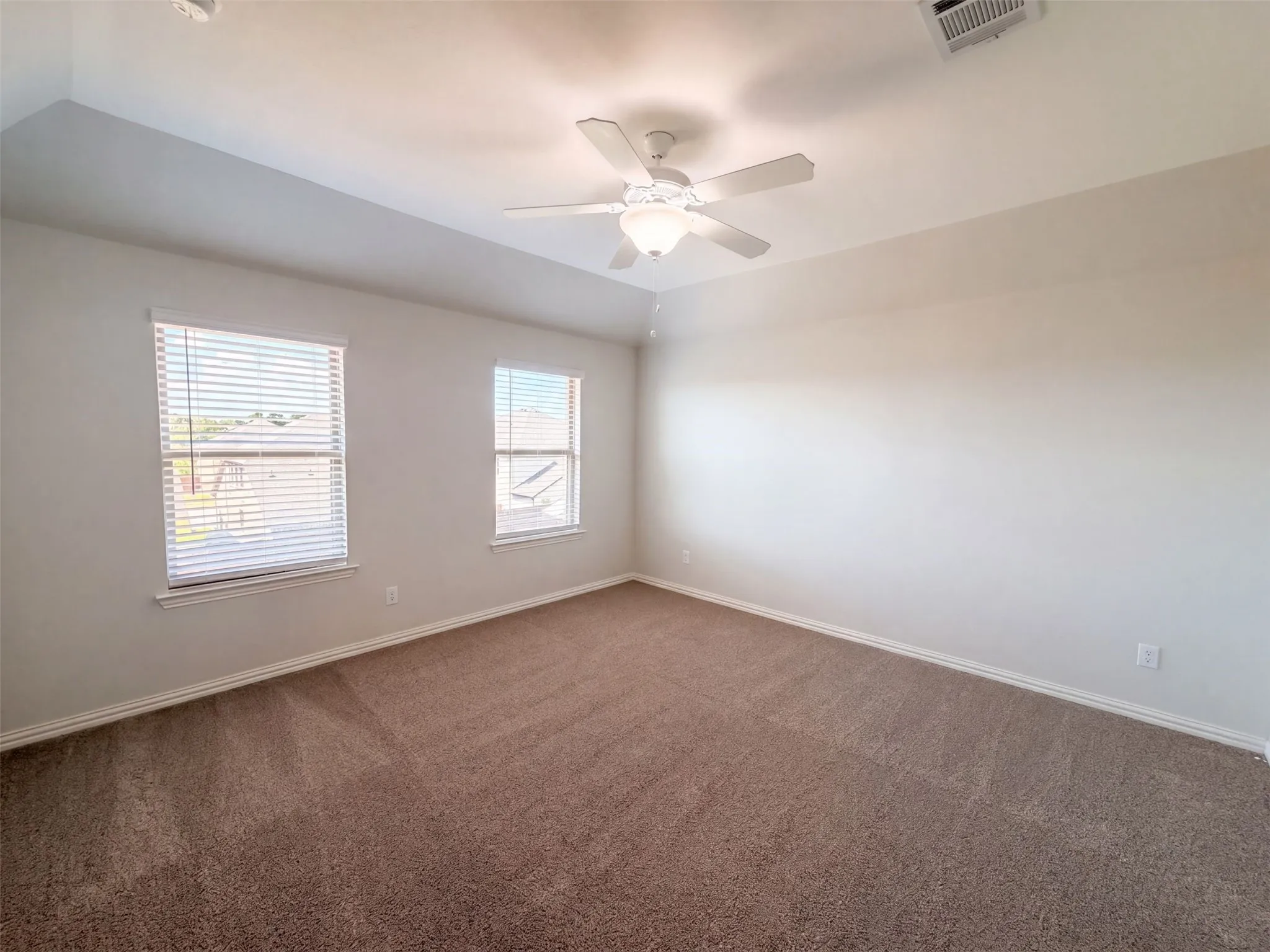 Single Family Residence For Sale in Kaufman County , 1448 Martingale Lane, Forney, Texas 75126, 5 Bedroom, 4 Bathroom, 2 Garage spaces, 2,546 Sqft, built in 2023, mls#21385991, Real Estate Agent in Forney, Homes For Sale in Kaufman county, Homes For Sale in Forney, Realtor in Forney Texas, Real Estate Brokerage Independent Realty Texas, Luminita Cordes Realtor