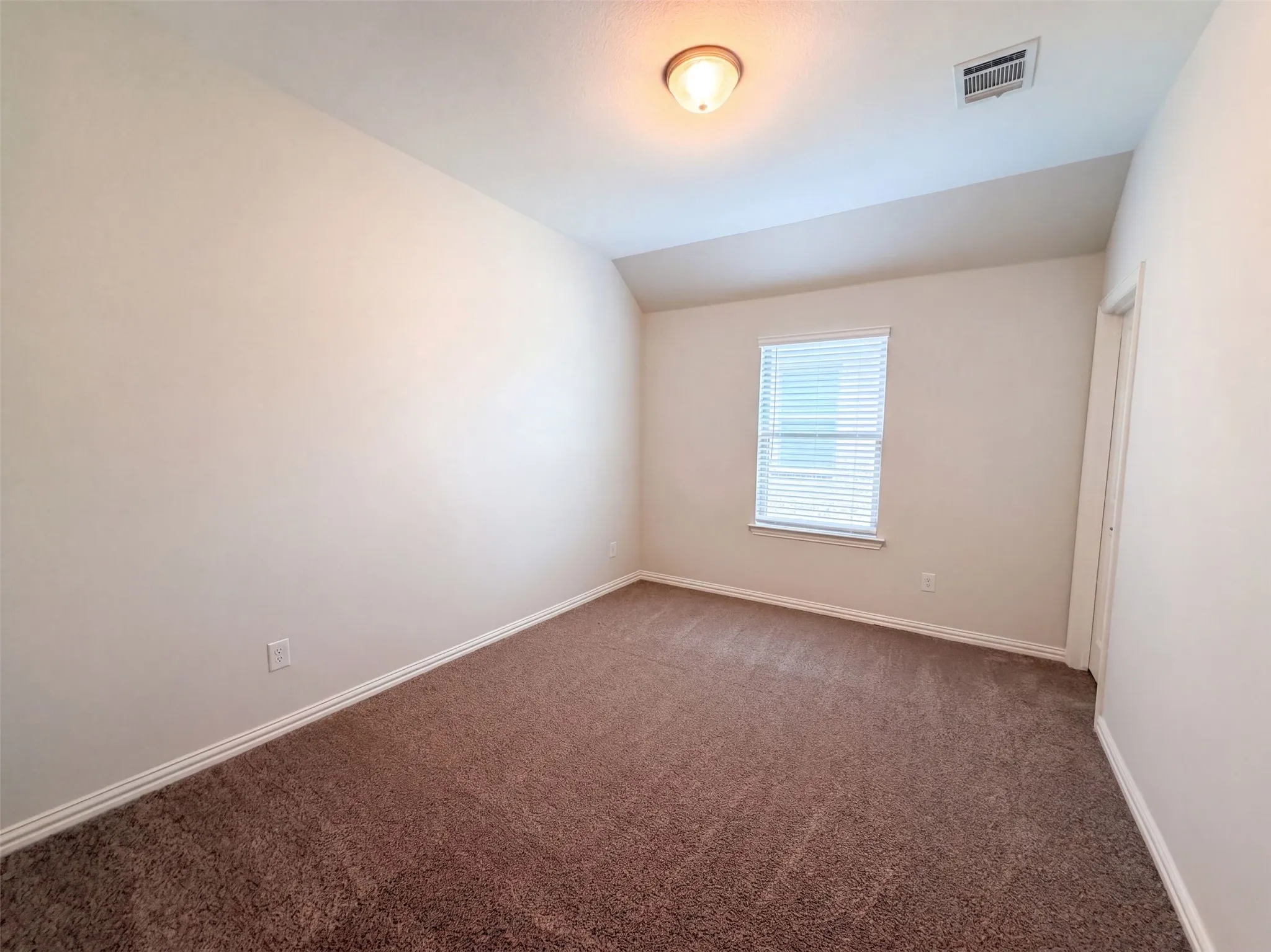 Single Family Residence For Sale in Kaufman County , 1448 Martingale Lane, Forney, Texas 75126, 5 Bedroom, 4 Bathroom, 2 Garage spaces, 2,546 Sqft, built in 2023, mls#21385991, Real Estate Agent in Forney, Homes For Sale in Kaufman county, Homes For Sale in Forney, Realtor in Forney Texas, Real Estate Brokerage Independent Realty Texas, Luminita Cordes Realtor