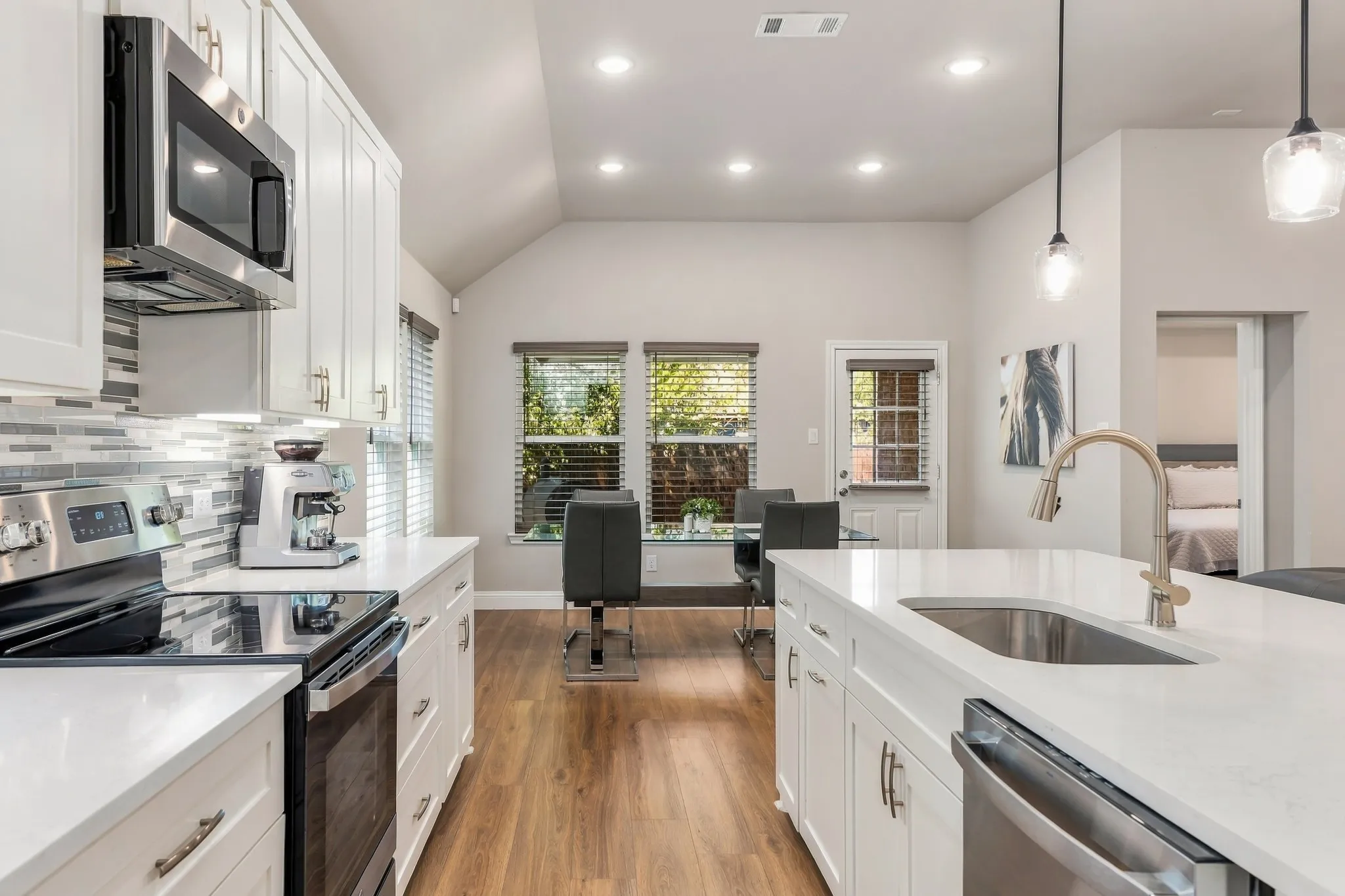 Single Family Residence For Sale in Kaufman County , 804 S Adelaide Street, Terrell, Texas 75160, 3 Bedroom, 2 Bathroom, 2 Garage spaces, 1,810 Sqft, built in 2023, mls#21380826, Real Estate Agent in Terrell, Homes For Sale in Kaufman county, Homes For Sale in Terrell, Realtor in Terrell Texas, Real Estate Brokerage Independent Realty Texas, Luminita Cordes Realtor