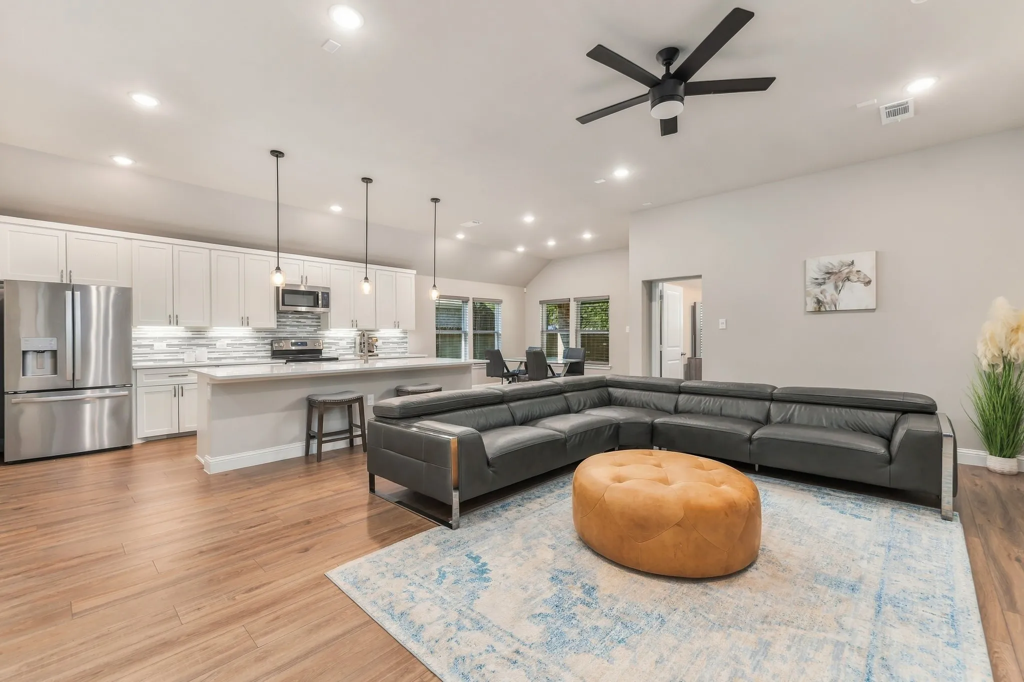 Single Family Residence For Sale in Kaufman County , 804 S Adelaide Street, Terrell, Texas 75160, 3 Bedroom, 2 Bathroom, 2 Garage spaces, 1,810 Sqft, built in 2023, mls#21380826, Real Estate Agent in Terrell, Homes For Sale in Kaufman county, Homes For Sale in Terrell, Realtor in Terrell Texas, Real Estate Brokerage Independent Realty Texas, Luminita Cordes Realtor