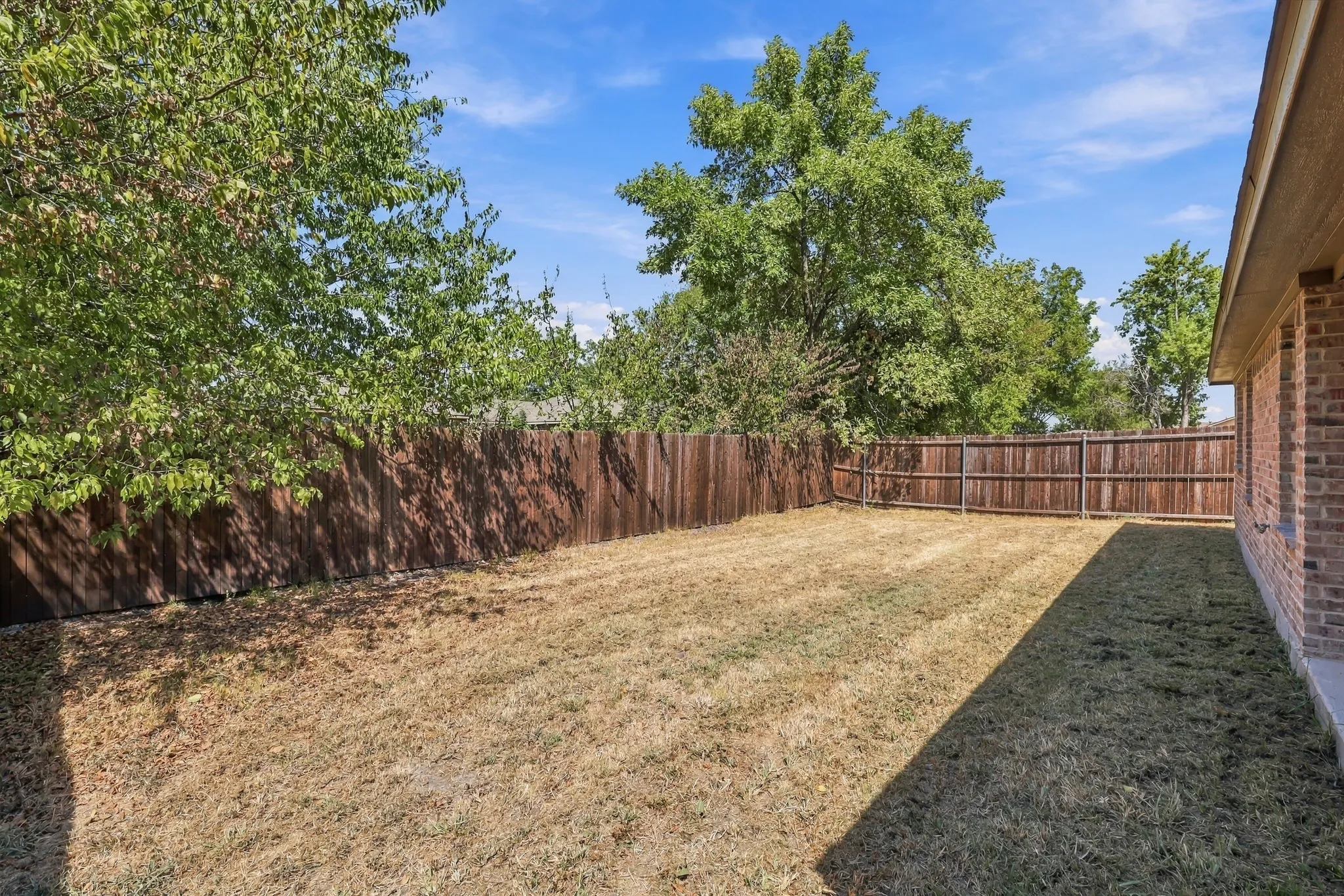 Single Family Residence For Sale in Kaufman County , 804 S Adelaide Street, Terrell, Texas 75160, 3 Bedroom, 2 Bathroom, 2 Garage spaces, 1,810 Sqft, built in 2023, mls#21380826, Real Estate Agent in Terrell, Homes For Sale in Kaufman county, Homes For Sale in Terrell, Realtor in Terrell Texas, Real Estate Brokerage Independent Realty Texas, Luminita Cordes Realtor