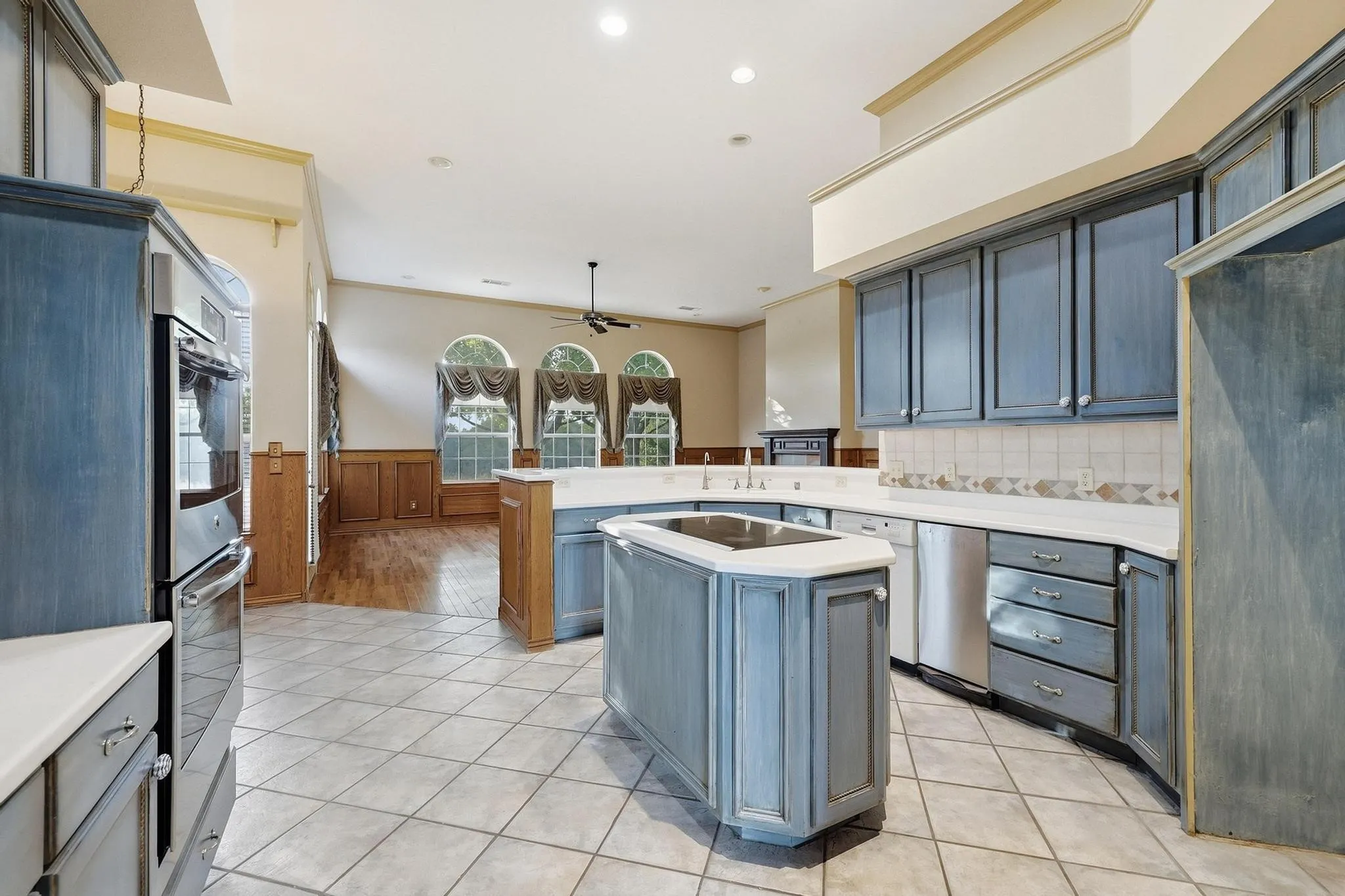 Single Family Residence For Sale in Grayson County , 205 Whitworth Road, Whitewright, Texas 75491, 3 Bedroom, 4 Bathroom, 3 Garage spaces, 3,268 Sqft, built in 1999, mls#21385781, Real Estate Agent in Whitewright, Homes For Sale in Grayson county, Homes For Sale in Whitewright, Realtor in Whitewright Texas, Real Estate Brokerage Independent Realty Texas, Luminita Cordes Realtor