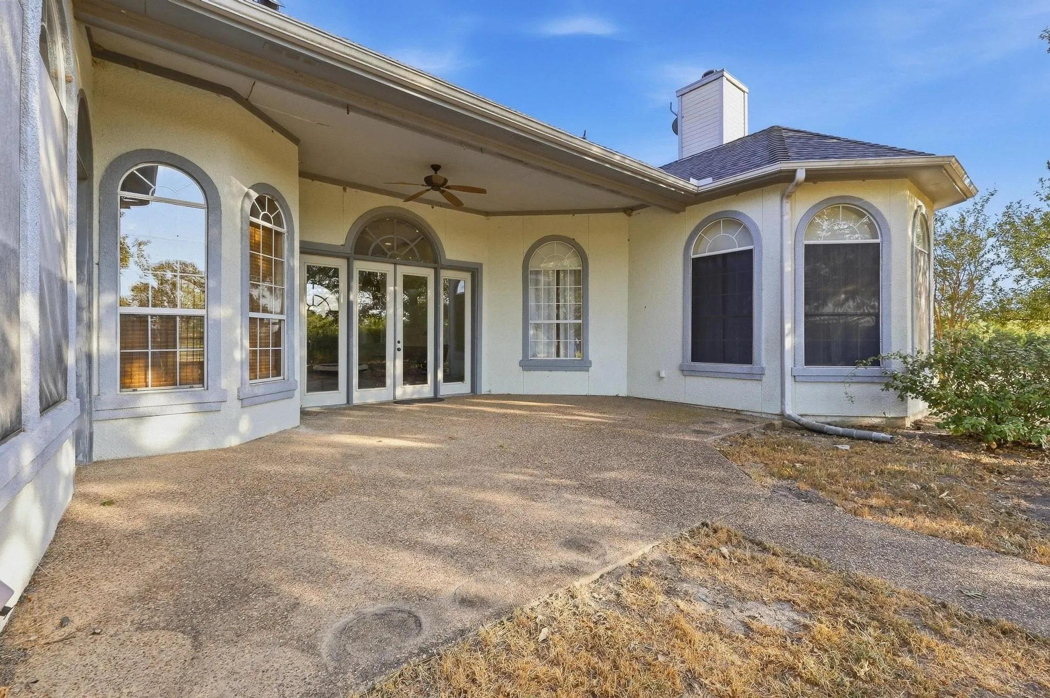 Single Family Residence For Sale in Grayson County , 205 Whitworth Road, Whitewright, Texas 75491, 3 Bedroom, 4 Bathroom, 3 Garage spaces, 3,268 Sqft, built in 1999, mls#21385781, Real Estate Agent in Whitewright, Homes For Sale in Grayson county, Homes For Sale in Whitewright, Realtor in Whitewright Texas, Real Estate Brokerage Independent Realty Texas, Luminita Cordes Realtor