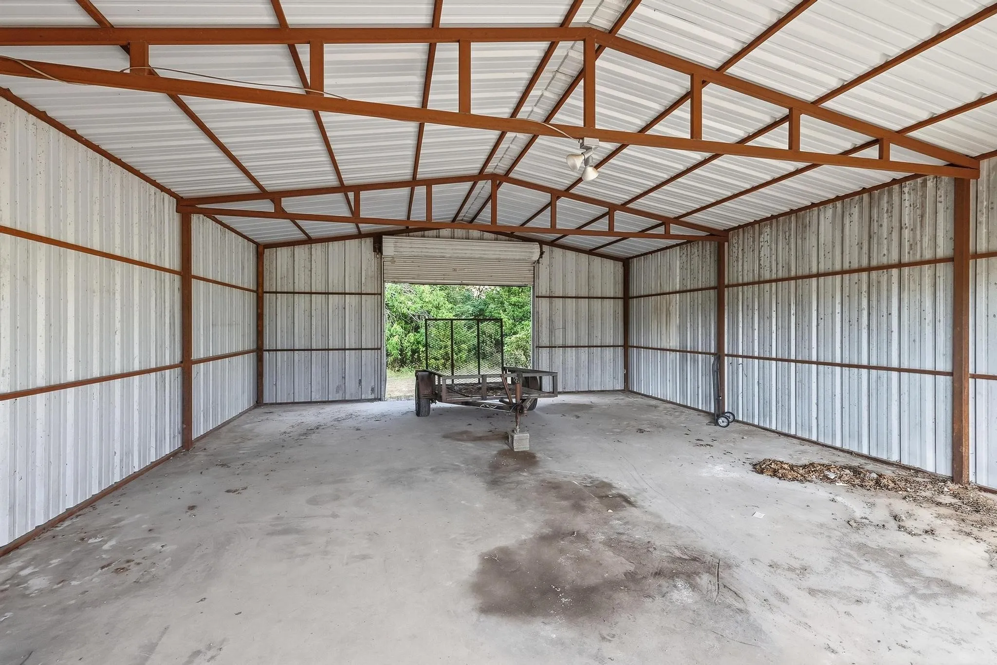 Single Family Residence For Sale in Grayson County , 205 Whitworth Road, Whitewright, Texas 75491, 3 Bedroom, 4 Bathroom, 3 Garage spaces, 3,268 Sqft, built in 1999, mls#21385781, Real Estate Agent in Whitewright, Homes For Sale in Grayson county, Homes For Sale in Whitewright, Realtor in Whitewright Texas, Real Estate Brokerage Independent Realty Texas, Luminita Cordes Realtor