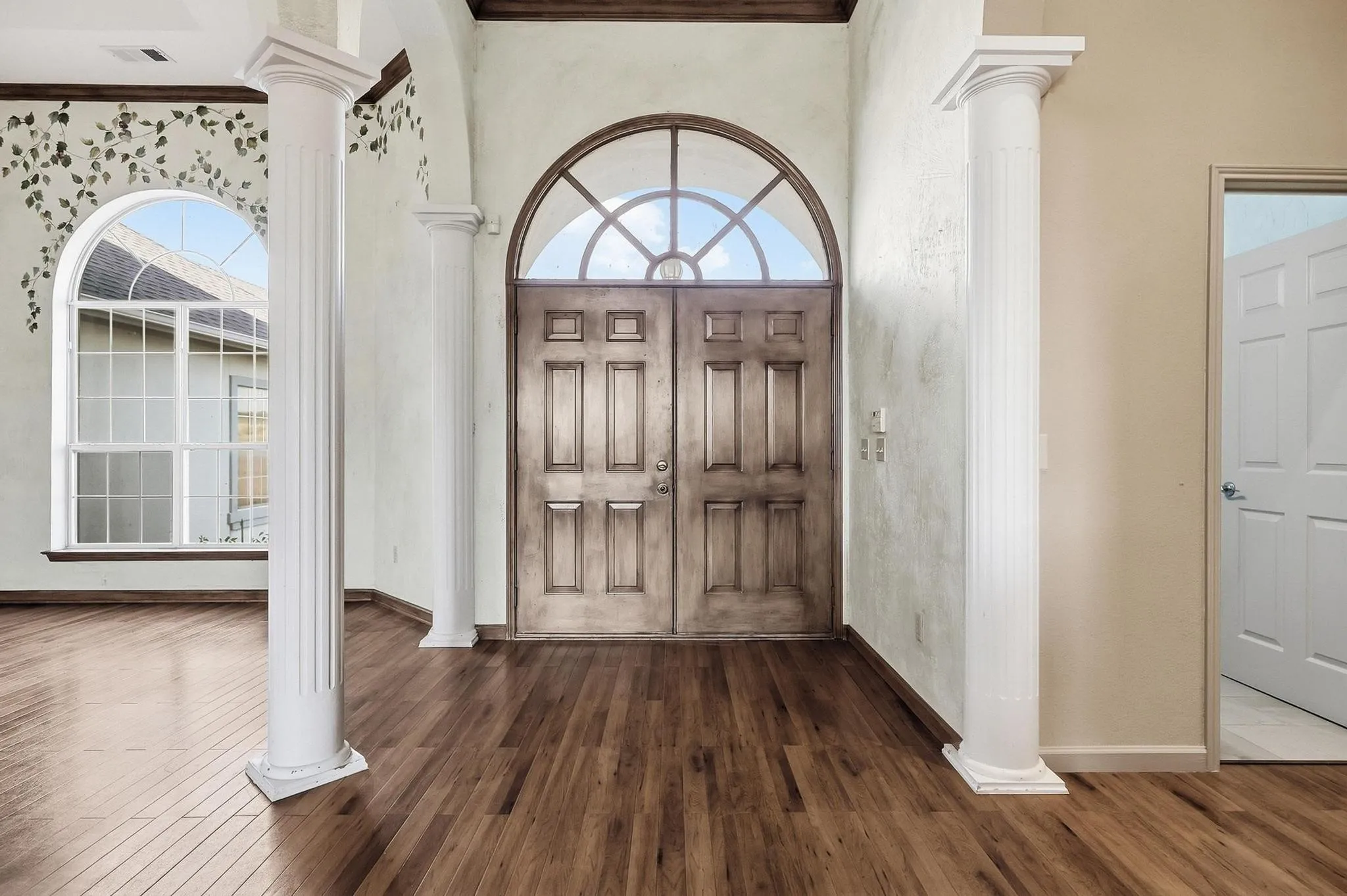 Single Family Residence For Sale in Grayson County , 205 Whitworth Road, Whitewright, Texas 75491, 3 Bedroom, 4 Bathroom, 3 Garage spaces, 3,268 Sqft, built in 1999, mls#21385781, Real Estate Agent in Whitewright, Homes For Sale in Grayson county, Homes For Sale in Whitewright, Realtor in Whitewright Texas, Real Estate Brokerage Independent Realty Texas, Luminita Cordes Realtor