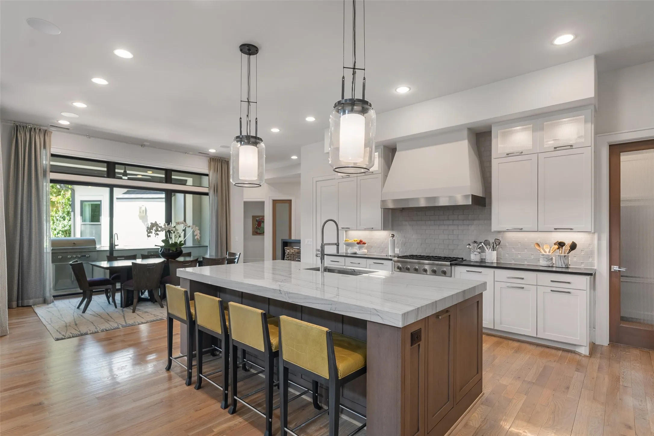 Single Family Residence For Sale in Dallas County , 11011 Jamestown Road, Dallas, Texas 75230, 5 Bedroom, 6 Bathroom, 3 Garage spaces, 5,783 Sqft, built in 2018, mls#21381708, Real Estate Agent in Dallas, Homes For Sale in Dallas county, Homes For Sale in Dallas, Realtor in Dallas Texas, Real Estate Brokerage Independent Realty Texas, Luminita Cordes Realtor