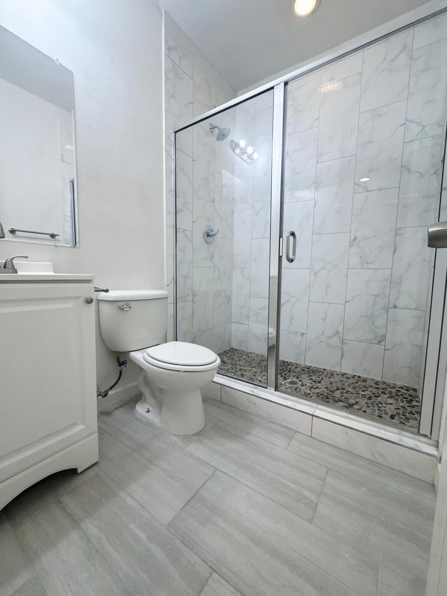 Single Family Residence For Rent in Dallas County , 406 Lansing Street, Dallas, Texas 75203, 2 Bedroom, 2 Bathroom, Garage spaces, 1,014 Sqft, built in 1945, mls#21386006, Real Estate Agent in Dallas, Homes For Rent in Dallas county, Homes For Rent in Dallas, Realtor in Dallas Texas, Real Estate Brokerage Independent Realty Texas, Luminita Cordes Realtor