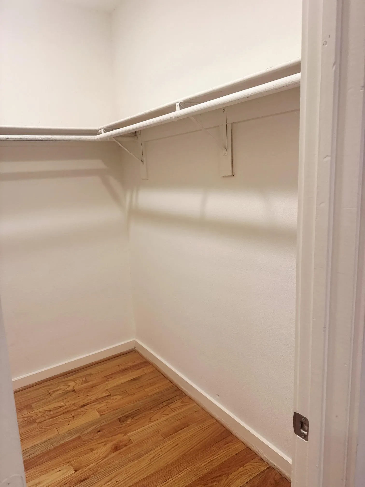 Single Family Residence For Rent in Dallas County , 406 Lansing Street, Dallas, Texas 75203, 2 Bedroom, 2 Bathroom, Garage spaces, 1,014 Sqft, built in 1945, mls#21386006, Real Estate Agent in Dallas, Homes For Rent in Dallas county, Homes For Rent in Dallas, Realtor in Dallas Texas, Real Estate Brokerage Independent Realty Texas, Luminita Cordes Realtor