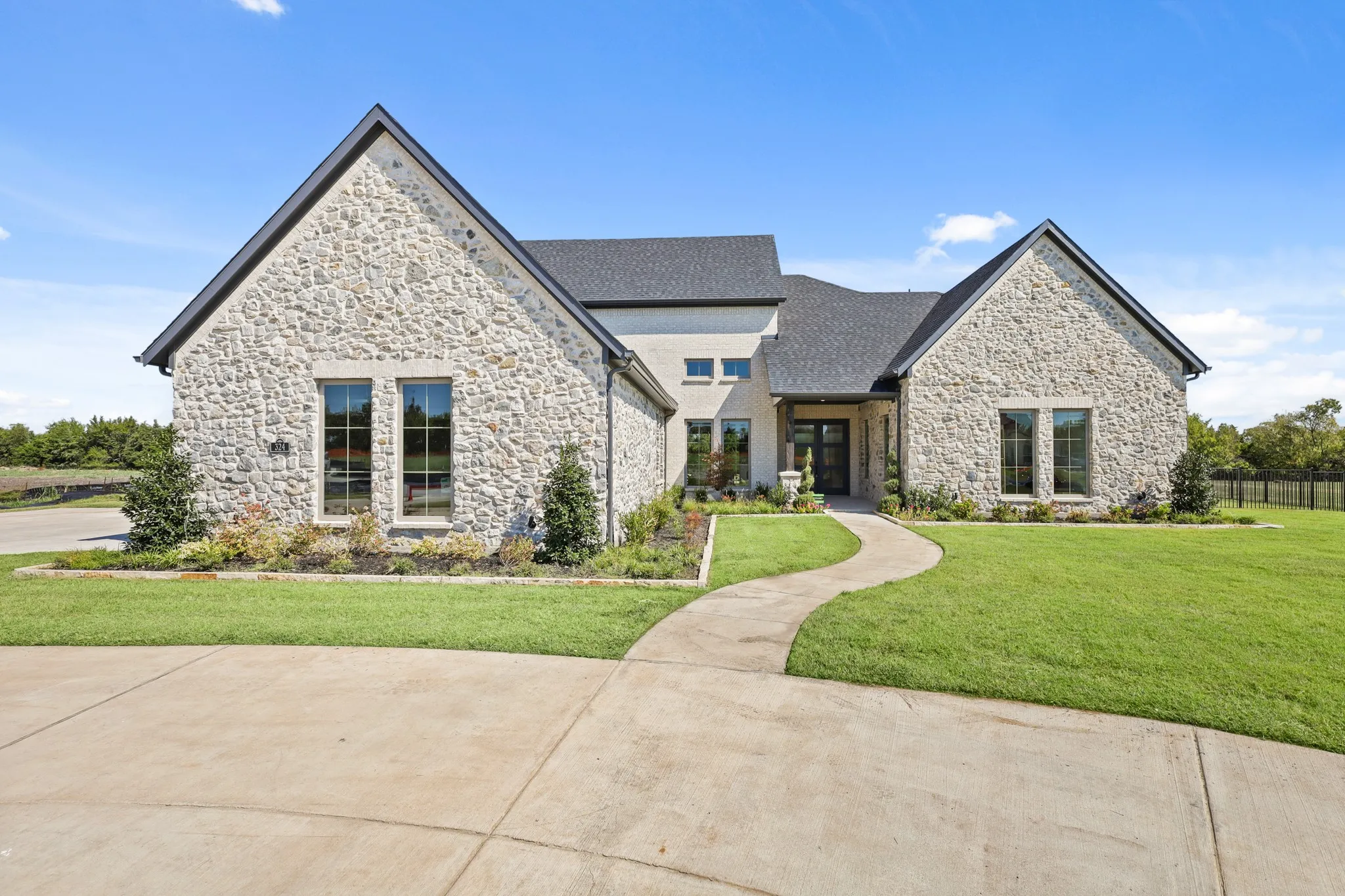 Single Family Residence For Sale in Rockwall County , 324 Chapel View Court, Heath, Texas 75032, 5 Bedroom, 5 Bathroom, 3 Garage spaces, 4,990 Sqft, built in 2025, mls#21386018, Real Estate Agent in Heath, Homes For Sale in Rockwall county, Homes For Sale in Heath, Realtor in Heath Texas, Real Estate Brokerage Independent Realty Texas, Luminita Cordes Realtor
