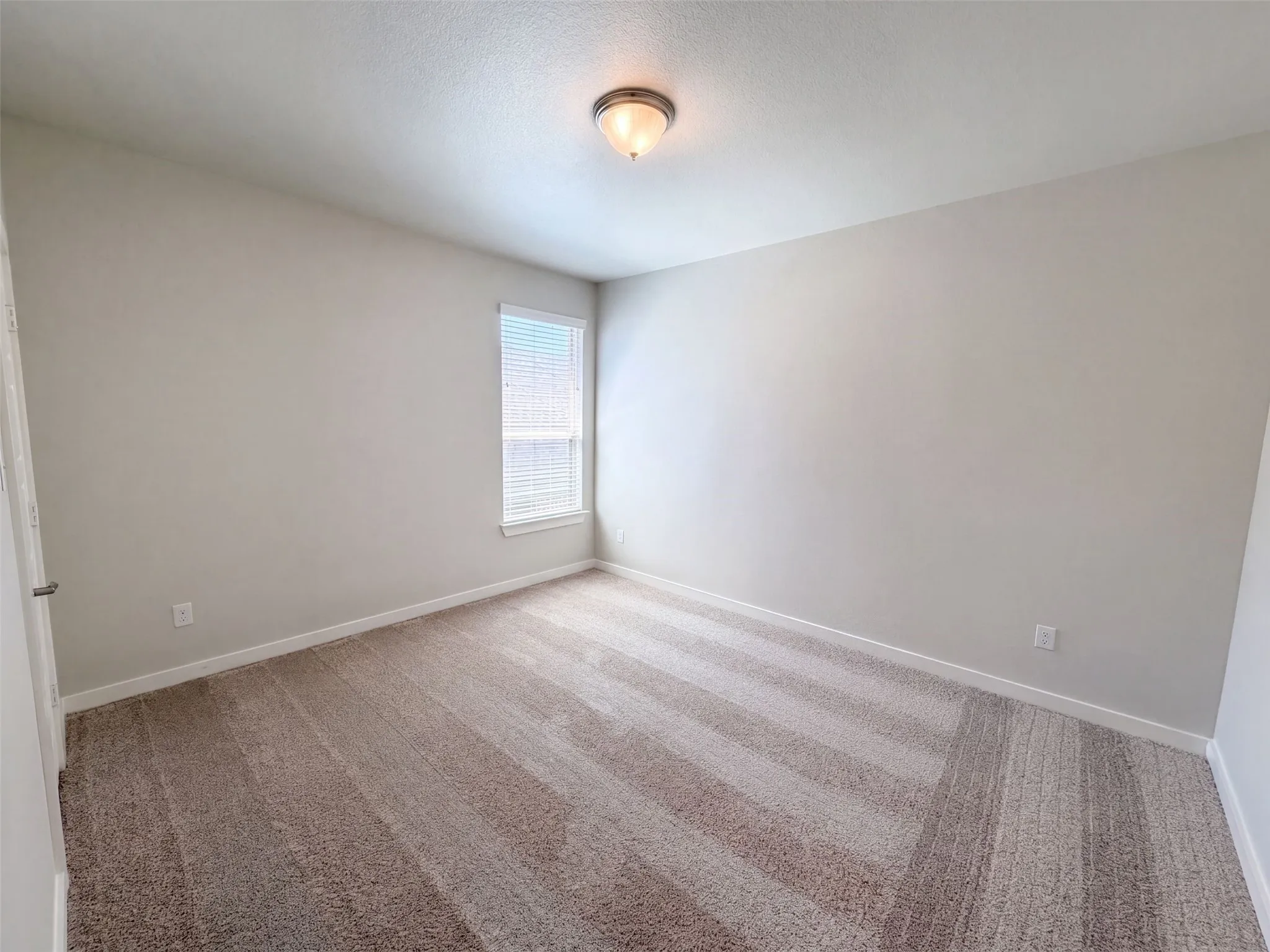Single Family Residence For Sale in Denton County , 14316 Spitfire Trail, Fort Worth, Texas 76262, 5 Bedroom, 3 Bathroom, 2 Garage spaces, 3,036 Sqft, built in 2019, mls#21386011, Real Estate Agent in Fort Worth, Homes For Sale in Denton county, Homes For Sale in Fort Worth, Realtor in Fort Worth Texas, Real Estate Brokerage Independent Realty Texas, Luminita Cordes Realtor
