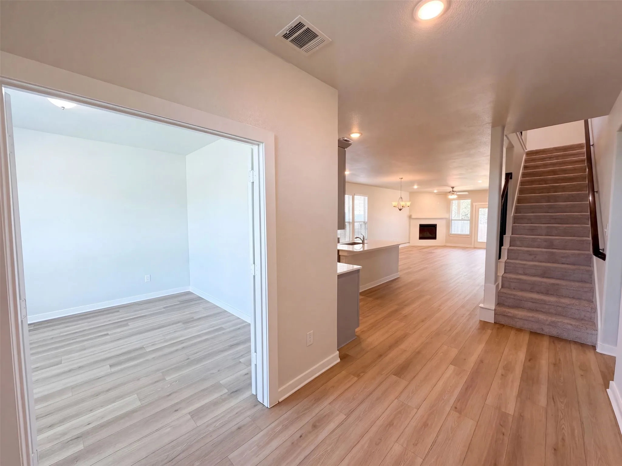 Single Family Residence For Sale in Denton County , 14316 Spitfire Trail, Fort Worth, Texas 76262, 5 Bedroom, 3 Bathroom, 2 Garage spaces, 3,036 Sqft, built in 2019, mls#21386011, Real Estate Agent in Fort Worth, Homes For Sale in Denton county, Homes For Sale in Fort Worth, Realtor in Fort Worth Texas, Real Estate Brokerage Independent Realty Texas, Luminita Cordes Realtor