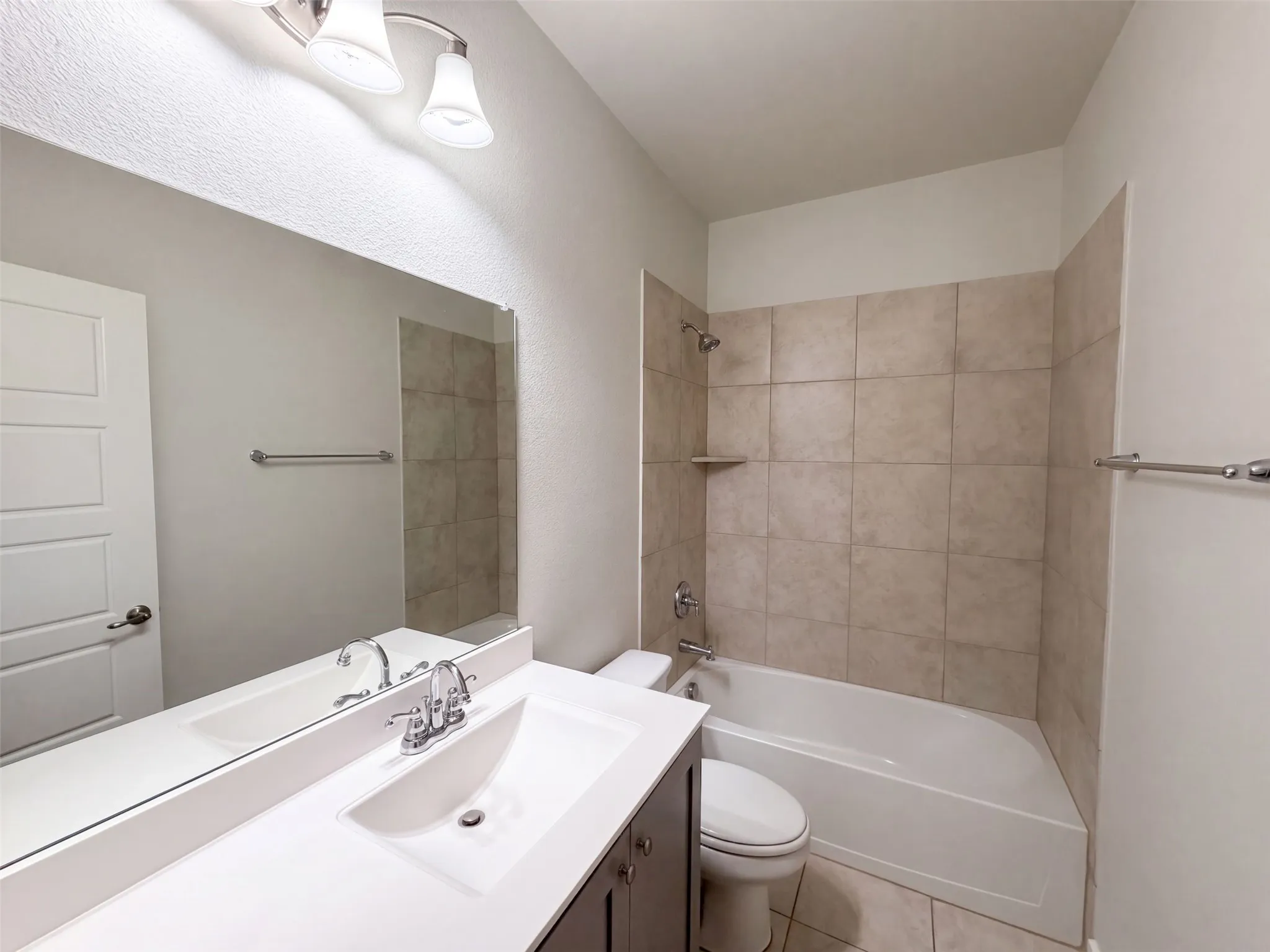 Single Family Residence For Sale in Denton County , 14316 Spitfire Trail, Fort Worth, Texas 76262, 5 Bedroom, 3 Bathroom, 2 Garage spaces, 3,036 Sqft, built in 2019, mls#21386011, Real Estate Agent in Fort Worth, Homes For Sale in Denton county, Homes For Sale in Fort Worth, Realtor in Fort Worth Texas, Real Estate Brokerage Independent Realty Texas, Luminita Cordes Realtor