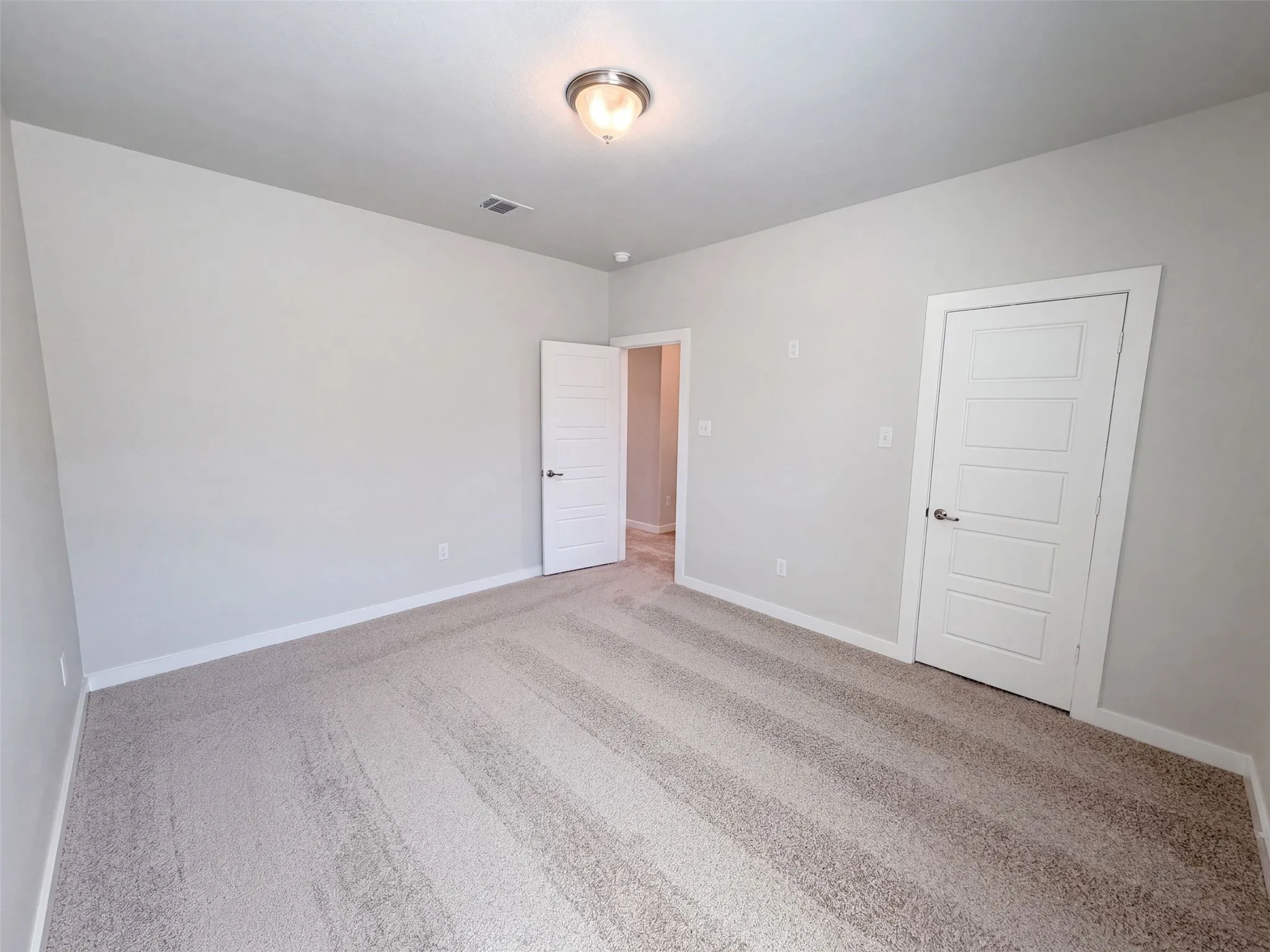 Single Family Residence For Sale in Denton County , 14316 Spitfire Trail, Fort Worth, Texas 76262, 5 Bedroom, 3 Bathroom, 2 Garage spaces, 3,036 Sqft, built in 2019, mls#21386011, Real Estate Agent in Fort Worth, Homes For Sale in Denton county, Homes For Sale in Fort Worth, Realtor in Fort Worth Texas, Real Estate Brokerage Independent Realty Texas, Luminita Cordes Realtor