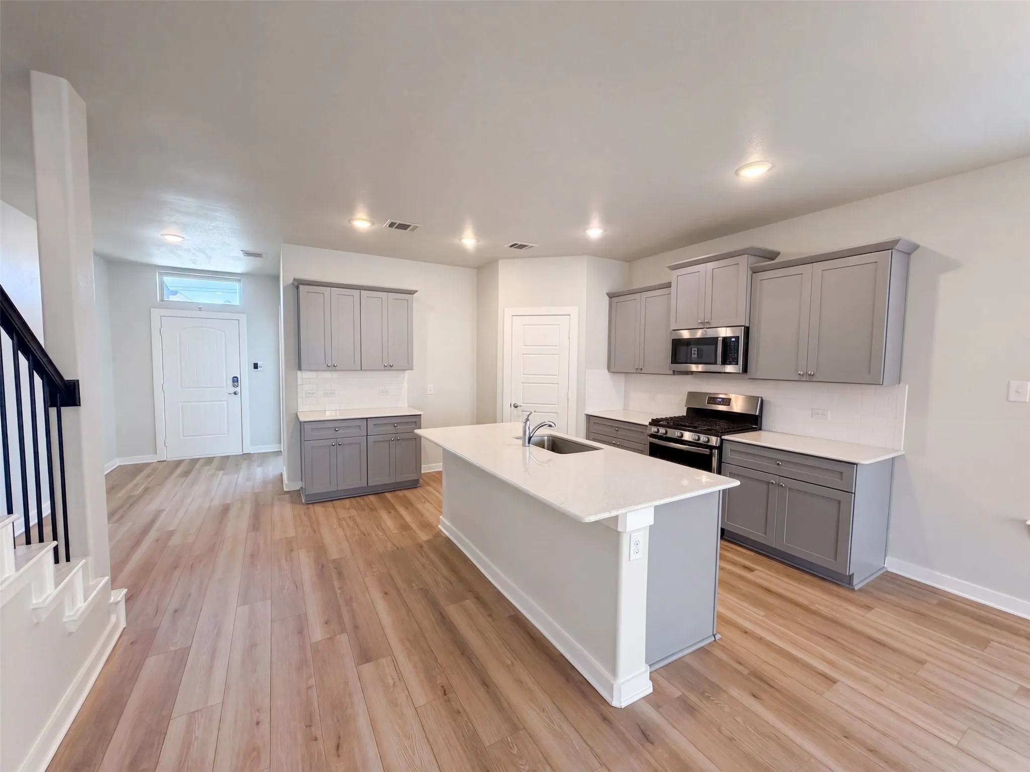 Single Family Residence For Sale in Denton County , 14316 Spitfire Trail, Fort Worth, Texas 76262, 5 Bedroom, 3 Bathroom, 2 Garage spaces, 3,036 Sqft, built in 2019, mls#21386011, Real Estate Agent in Fort Worth, Homes For Sale in Denton county, Homes For Sale in Fort Worth, Realtor in Fort Worth Texas, Real Estate Brokerage Independent Realty Texas, Luminita Cordes Realtor