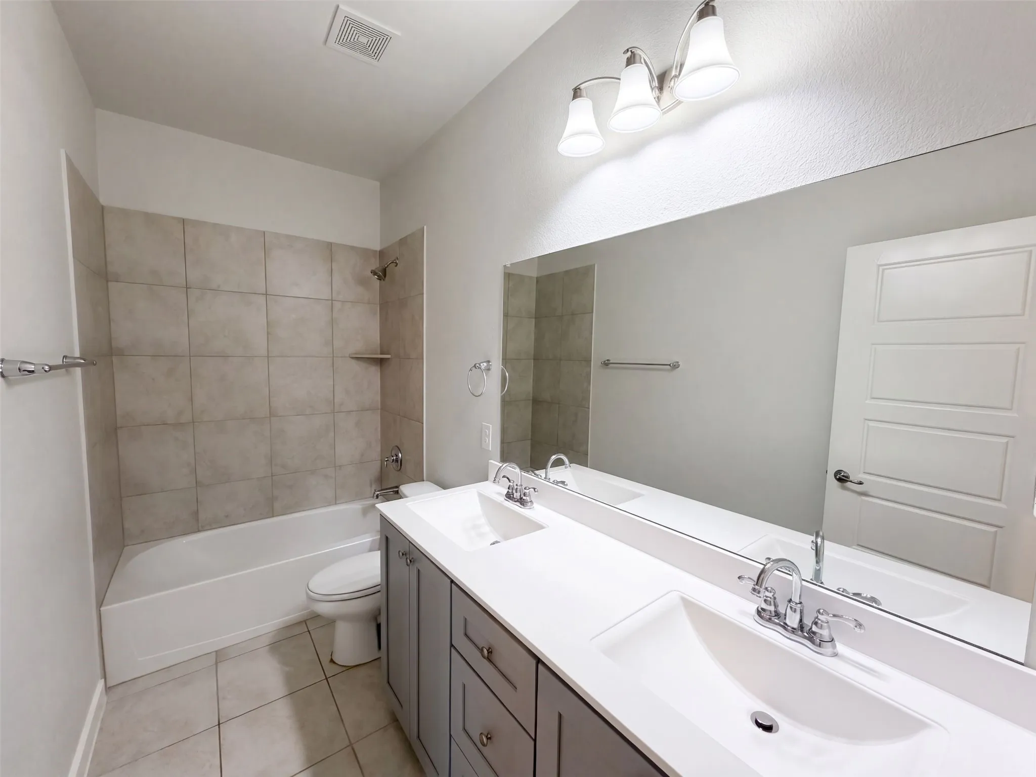Single Family Residence For Sale in Denton County , 14316 Spitfire Trail, Fort Worth, Texas 76262, 5 Bedroom, 3 Bathroom, 2 Garage spaces, 3,036 Sqft, built in 2019, mls#21386011, Real Estate Agent in Fort Worth, Homes For Sale in Denton county, Homes For Sale in Fort Worth, Realtor in Fort Worth Texas, Real Estate Brokerage Independent Realty Texas, Luminita Cordes Realtor
