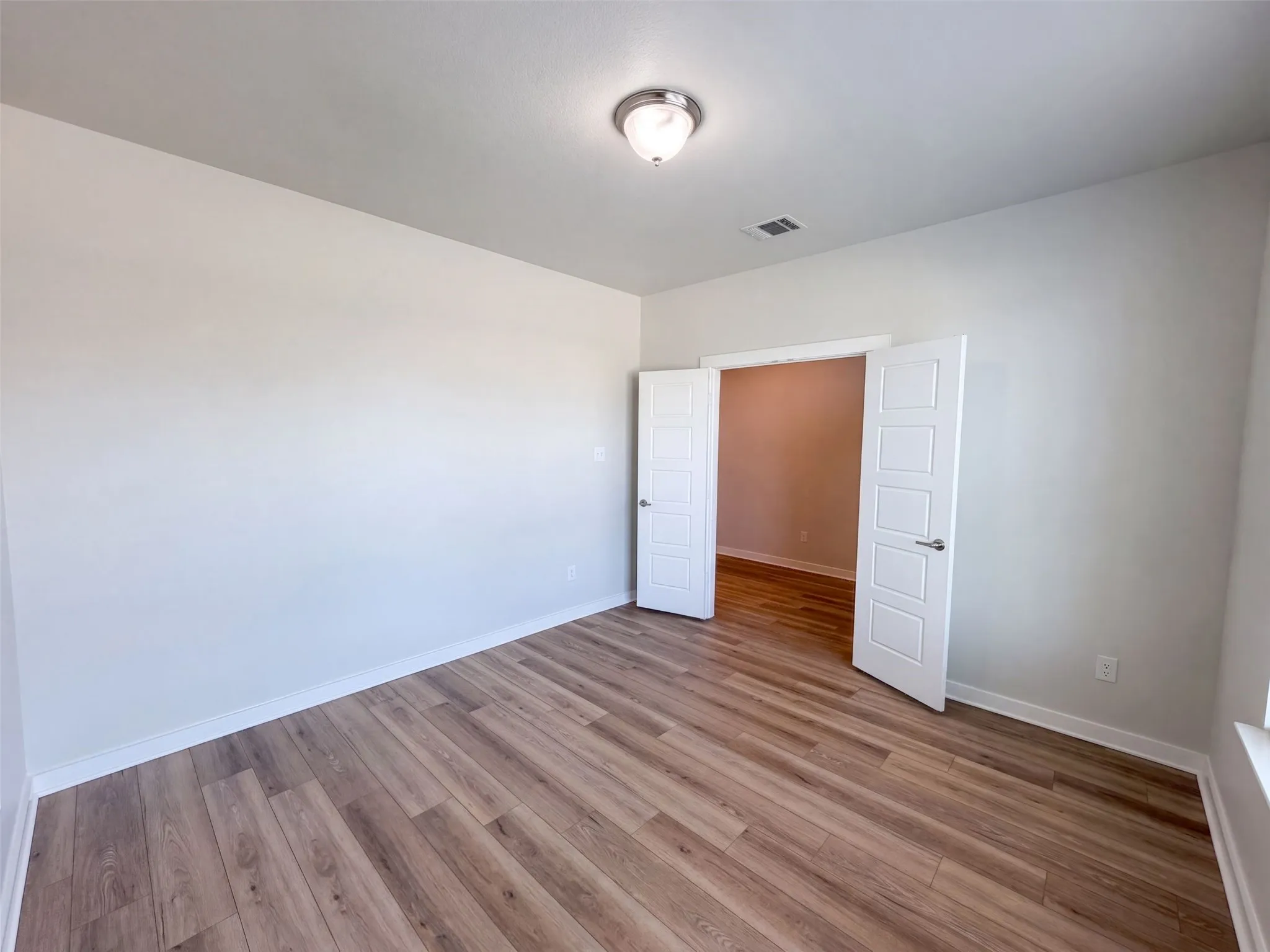 Single Family Residence For Sale in Denton County , 14316 Spitfire Trail, Fort Worth, Texas 76262, 5 Bedroom, 3 Bathroom, 2 Garage spaces, 3,036 Sqft, built in 2019, mls#21386011, Real Estate Agent in Fort Worth, Homes For Sale in Denton county, Homes For Sale in Fort Worth, Realtor in Fort Worth Texas, Real Estate Brokerage Independent Realty Texas, Luminita Cordes Realtor