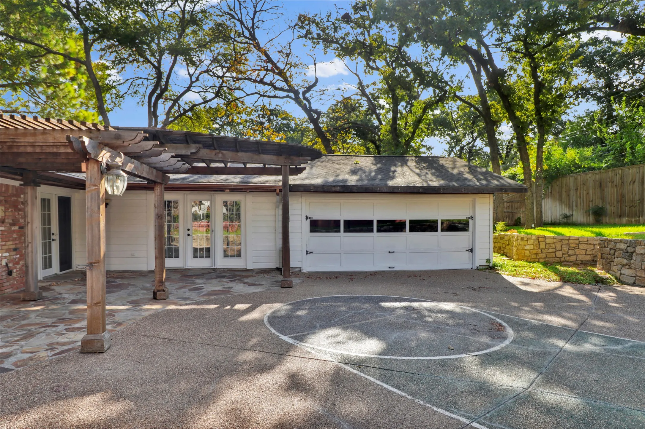 2 car garage. Extended patio for grilling and entertaining.
