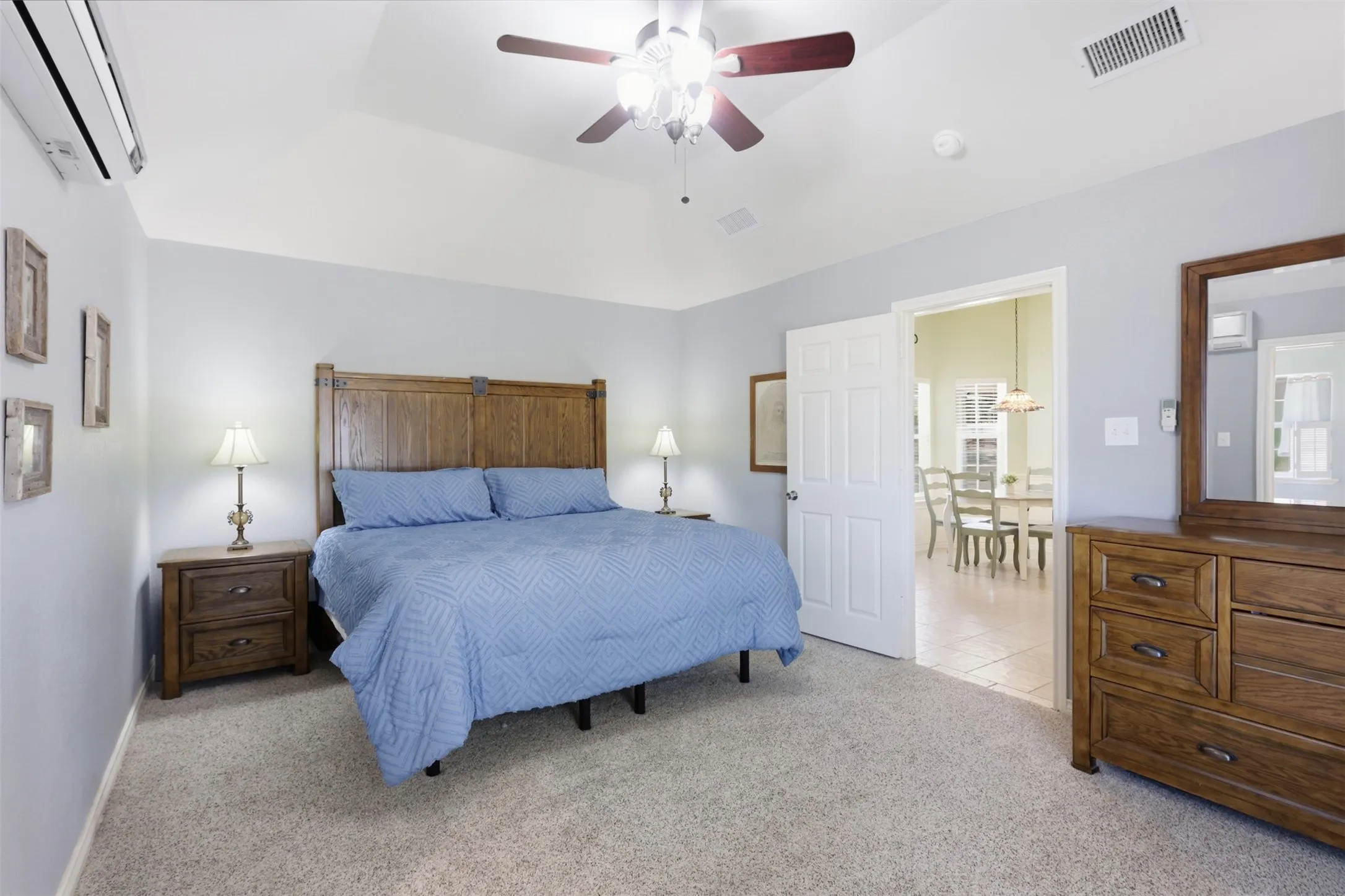 Single Family Residence For Rent in Parker County , 109 Crestwood Lane, Springtown, Texas 76082, 3 Bedroom, 2 Bathroom, 2 Garage spaces, 1,970 Sqft, built in 2003, mls#21386007, Real Estate Agent in Springtown, Homes For Rent in Parker county, Homes For Rent in Springtown, Realtor in Springtown Texas, Real Estate Brokerage Independent Realty Texas, Luminita Cordes Realtor