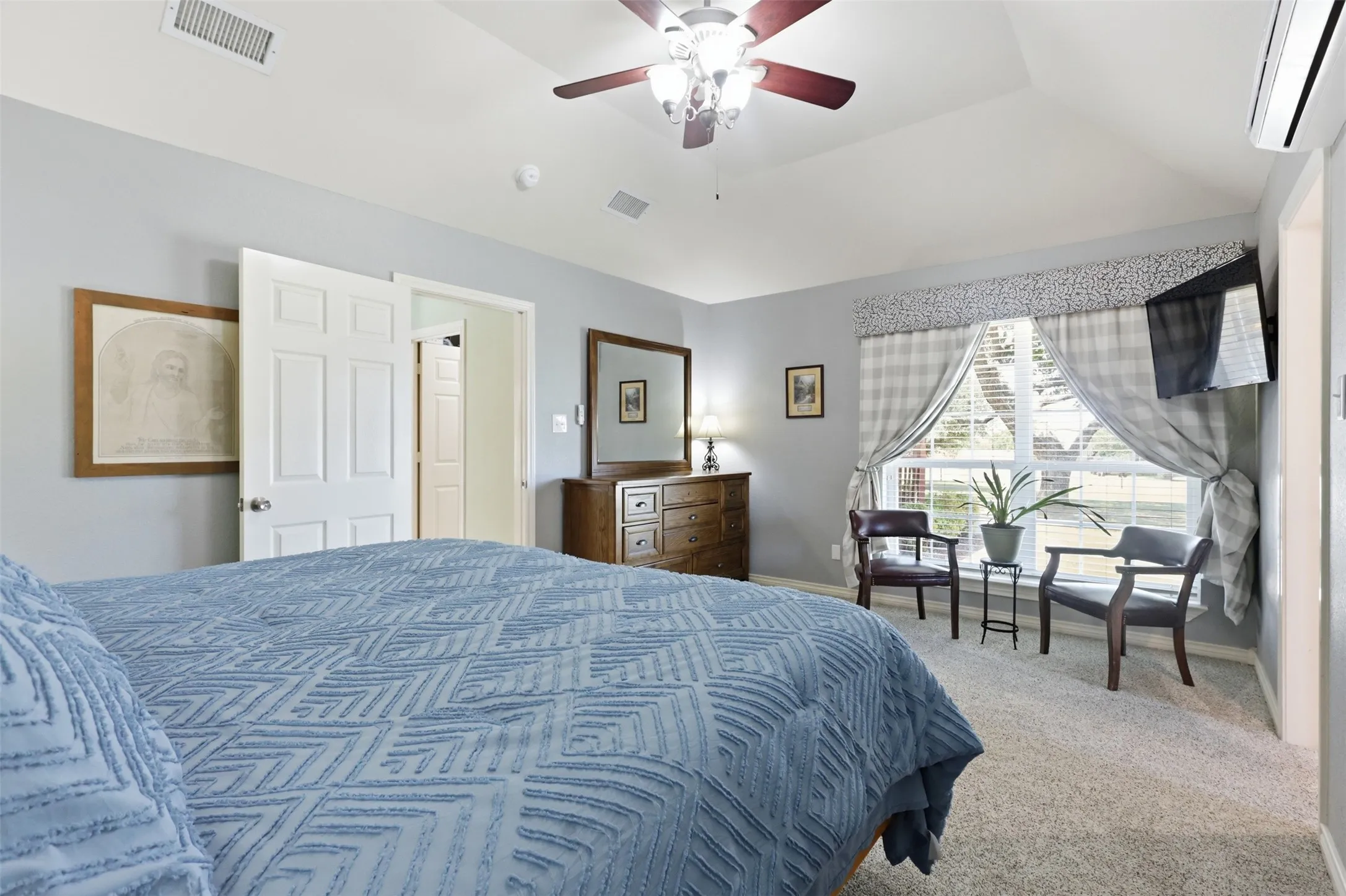 Single Family Residence For Rent in Parker County , 109 Crestwood Lane, Springtown, Texas 76082, 3 Bedroom, 2 Bathroom, 2 Garage spaces, 1,970 Sqft, built in 2003, mls#21386007, Real Estate Agent in Springtown, Homes For Rent in Parker county, Homes For Rent in Springtown, Realtor in Springtown Texas, Real Estate Brokerage Independent Realty Texas, Luminita Cordes Realtor