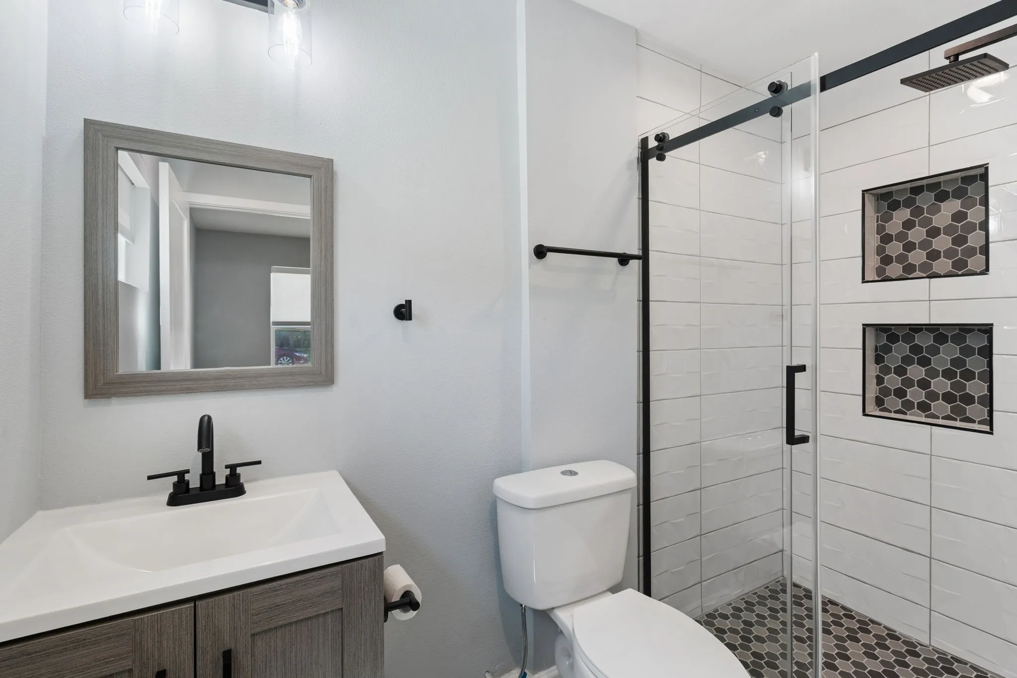 Single Family Residence For Sale in Tarrant County , 2728 Livingston Avenue, Fort Worth, Texas 76110, 4 Bedroom, 4 Bathroom, 2 Garage spaces, 2,396 Sqft, built in 2020, mls#21386026, Real Estate Agent in Fort Worth, Homes For Sale in Tarrant county, Homes For Sale in Fort Worth, Realtor in Fort Worth Texas, Real Estate Brokerage Independent Realty Texas, Luminita Cordes Realtor