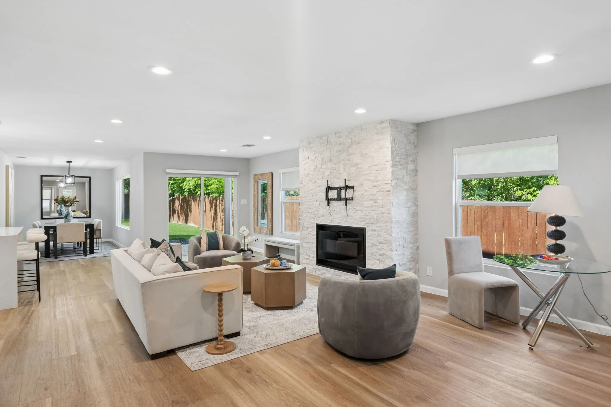 Single Family Residence For Sale in Tarrant County , 2728 Livingston Avenue, Fort Worth, Texas 76110, 4 Bedroom, 4 Bathroom, 2 Garage spaces, 2,396 Sqft, built in 2020, mls#21386026, Real Estate Agent in Fort Worth, Homes For Sale in Tarrant county, Homes For Sale in Fort Worth, Realtor in Fort Worth Texas, Real Estate Brokerage Independent Realty Texas, Luminita Cordes Realtor