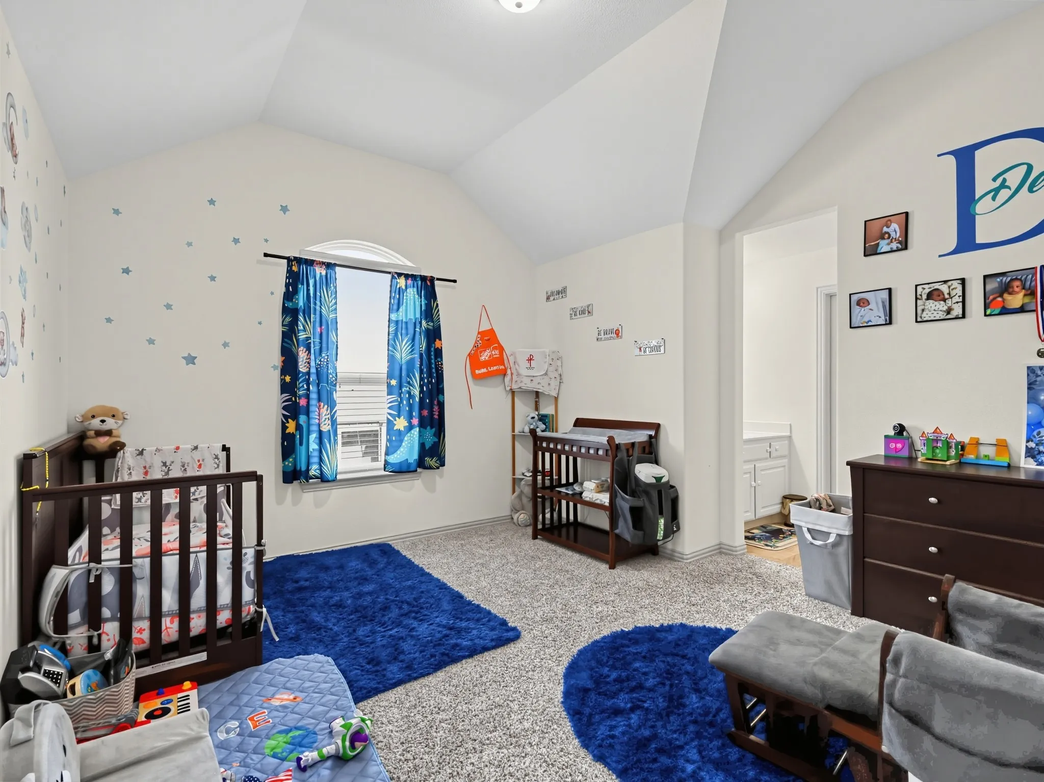 Single Family Residence For Sale in Kaufman County , 1313 Cascade Lane, Forney, Texas 75126, 5 Bedroom, 3 Bathroom, 2 Garage spaces, 4,246 Sqft, built in 2022, mls#21385816, Real Estate Agent in Forney, Homes For Sale in Kaufman county, Homes For Sale in Forney, Realtor in Forney Texas, Real Estate Brokerage Independent Realty Texas, Luminita Cordes Realtor