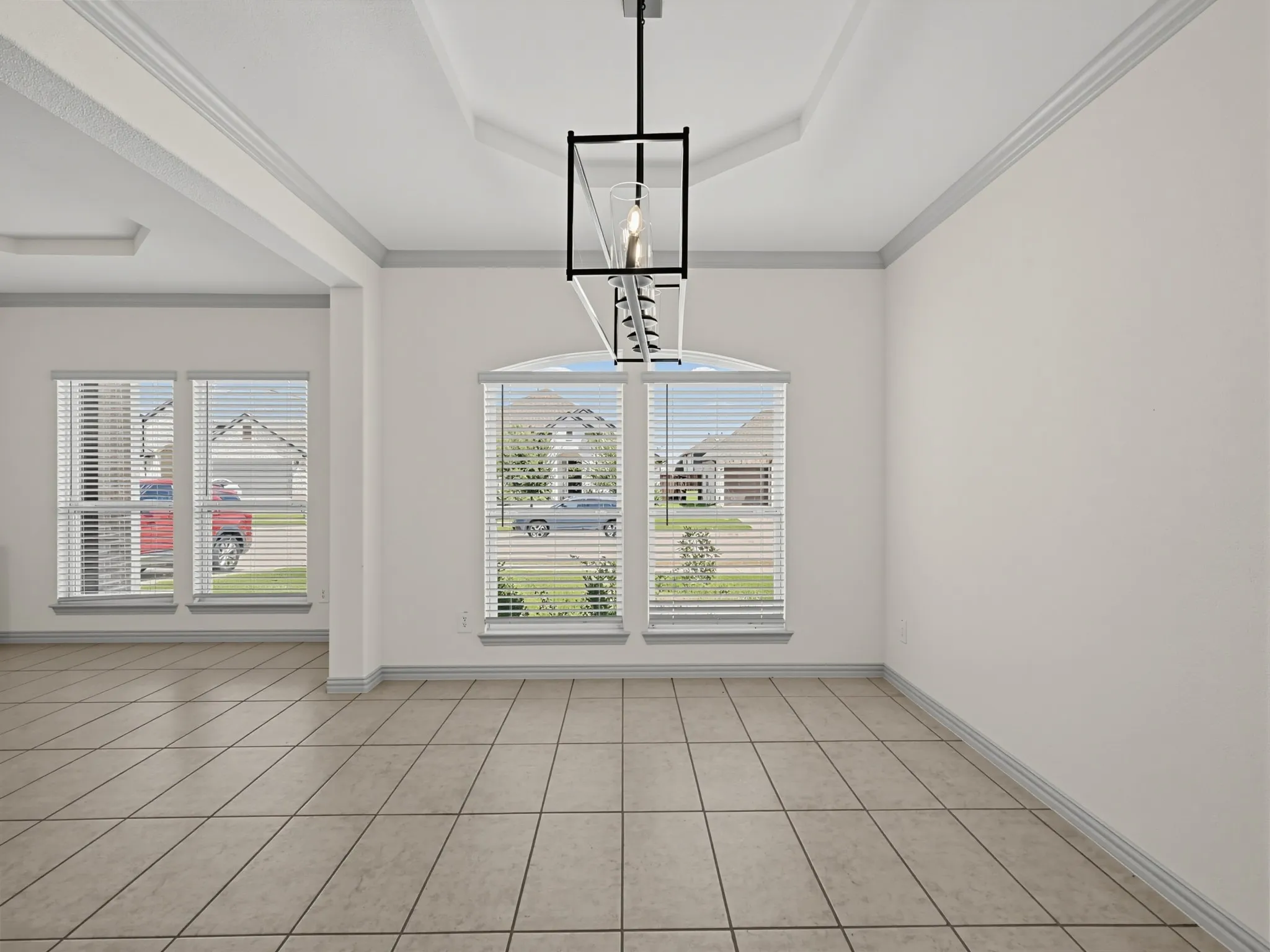 Single Family Residence For Sale in Kaufman County , 1313 Cascade Lane, Forney, Texas 75126, 5 Bedroom, 3 Bathroom, 2 Garage spaces, 4,246 Sqft, built in 2022, mls#21385816, Real Estate Agent in Forney, Homes For Sale in Kaufman county, Homes For Sale in Forney, Realtor in Forney Texas, Real Estate Brokerage Independent Realty Texas, Luminita Cordes Realtor