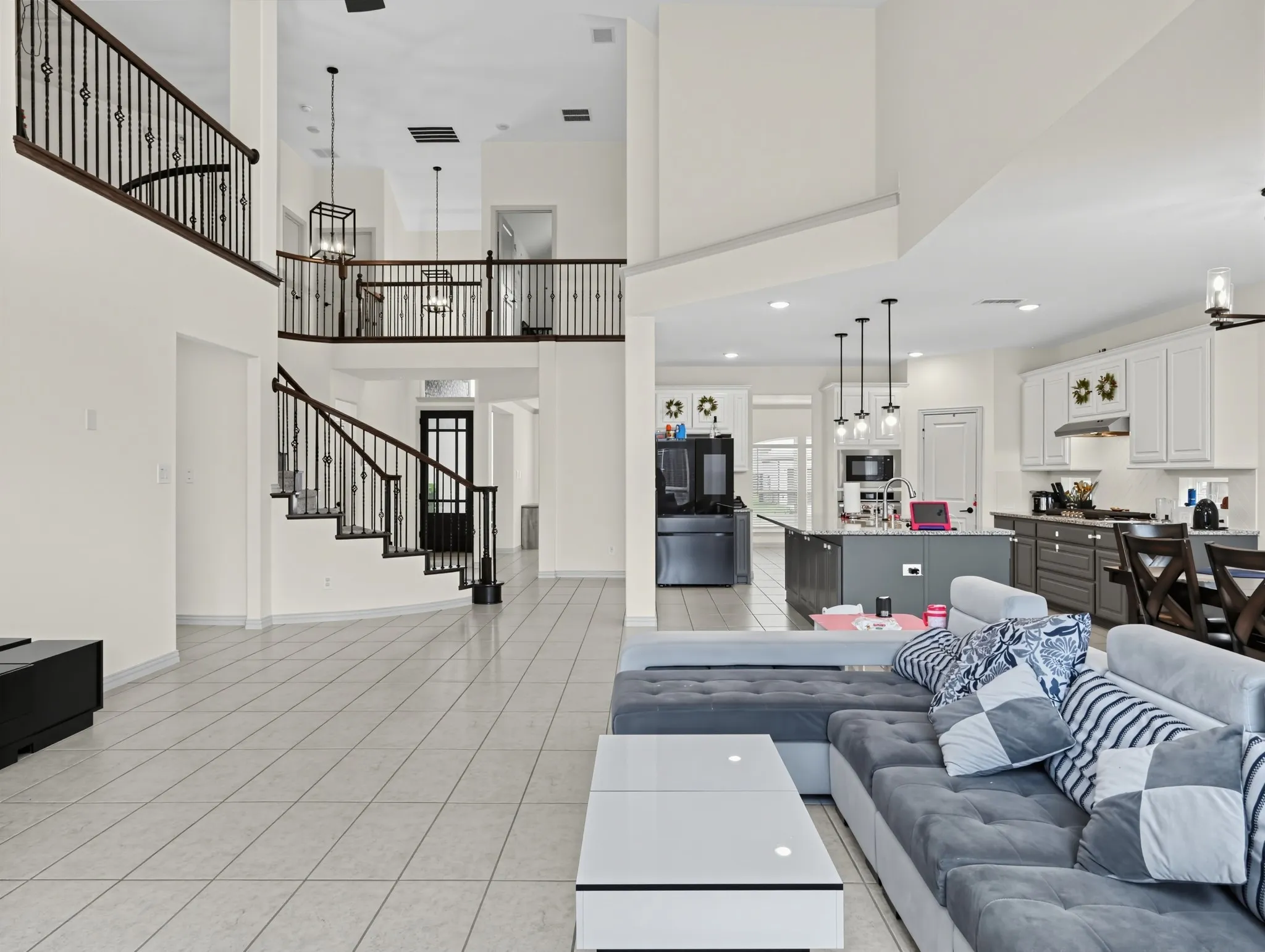 Single Family Residence For Sale in Kaufman County , 1313 Cascade Lane, Forney, Texas 75126, 5 Bedroom, 3 Bathroom, 2 Garage spaces, 4,246 Sqft, built in 2022, mls#21385816, Real Estate Agent in Forney, Homes For Sale in Kaufman county, Homes For Sale in Forney, Realtor in Forney Texas, Real Estate Brokerage Independent Realty Texas, Luminita Cordes Realtor