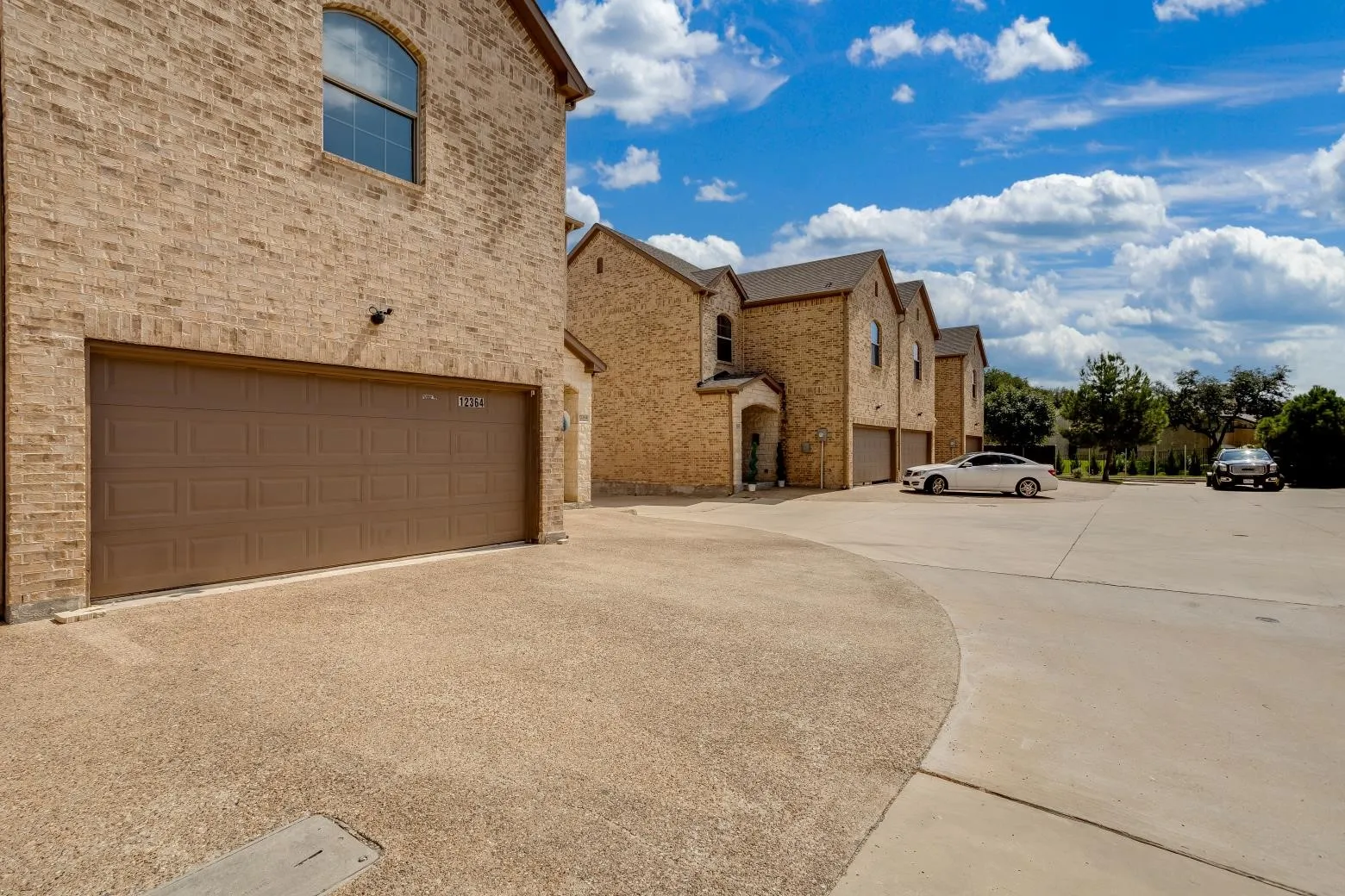 Single Family Residence For Sale in Dallas County , 12364 Halima Street, Dallas, Texas 75243, 4 Bedroom, 4 Bathroom, 2 Garage spaces, 2,340 Sqft, built in 2017, mls#21386047, Real Estate Agent in Dallas, Homes For Sale in Dallas county, Homes For Sale in Dallas, Realtor in Dallas Texas, Real Estate Brokerage Independent Realty Texas, Luminita Cordes Realtor
