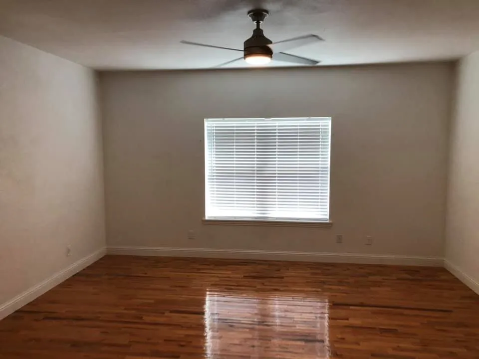 Single Family Residence For Sale in Denton County , 1023 E Oak Street, Denton, Texas 76205, 3 Bedroom, 3 Bathroom, 2 Garage spaces, 2,020 Sqft, built in 2018, mls#21386059, Real Estate Agent in Denton, Homes For Sale in Denton county, Homes For Sale in Denton, Realtor in Denton Texas, Real Estate Brokerage Independent Realty Texas, Luminita Cordes Realtor