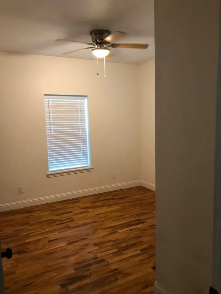 Single Family Residence For Sale in Denton County , 1023 E Oak Street, Denton, Texas 76205, 3 Bedroom, 3 Bathroom, 2 Garage spaces, 2,020 Sqft, built in 2018, mls#21386059, Real Estate Agent in Denton, Homes For Sale in Denton county, Homes For Sale in Denton, Realtor in Denton Texas, Real Estate Brokerage Independent Realty Texas, Luminita Cordes Realtor