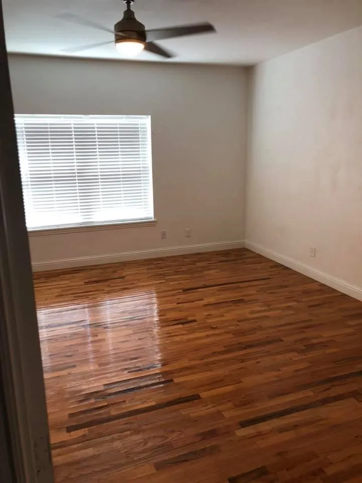 Single Family Residence For Sale in Denton County , 1023 E Oak Street, Denton, Texas 76205, 3 Bedroom, 3 Bathroom, 2 Garage spaces, 2,020 Sqft, built in 2018, mls#21386059, Real Estate Agent in Denton, Homes For Sale in Denton county, Homes For Sale in Denton, Realtor in Denton Texas, Real Estate Brokerage Independent Realty Texas, Luminita Cordes Realtor