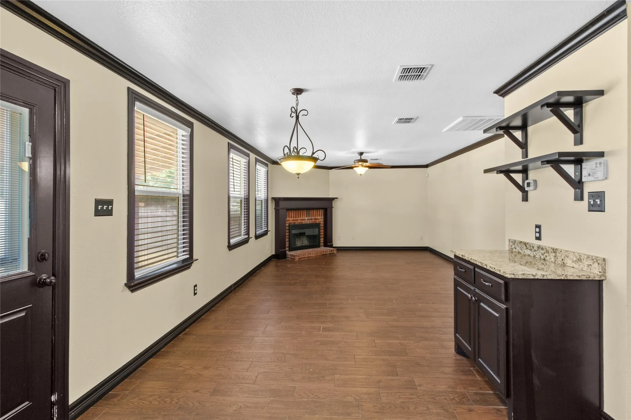 Single Family Residence For Sale in Johnson County , 1312 Erin Court, Burleson, Texas 76028, 4 Bedroom, 3 Bathroom, 2 Garage spaces, 2,320 Sqft, built in 2006, mls#21385175, Real Estate Agent in Burleson, Homes For Sale in Johnson county, Homes For Sale in Burleson, Realtor in Burleson Texas, Real Estate Brokerage Independent Realty Texas, Luminita Cordes Realtor