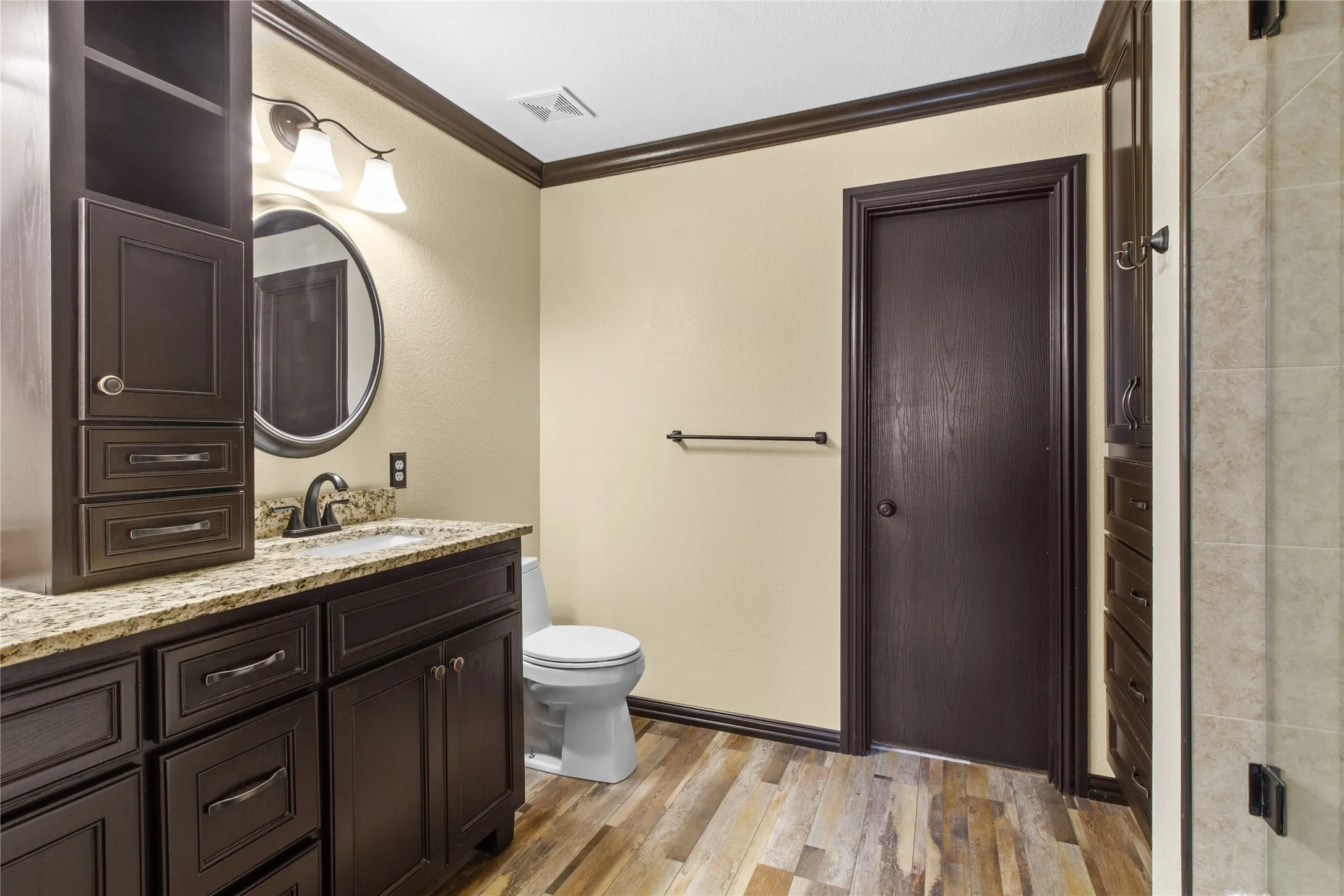 Single Family Residence For Sale in Johnson County , 1312 Erin Court, Burleson, Texas 76028, 4 Bedroom, 3 Bathroom, 2 Garage spaces, 2,320 Sqft, built in 2006, mls#21385175, Real Estate Agent in Burleson, Homes For Sale in Johnson county, Homes For Sale in Burleson, Realtor in Burleson Texas, Real Estate Brokerage Independent Realty Texas, Luminita Cordes Realtor