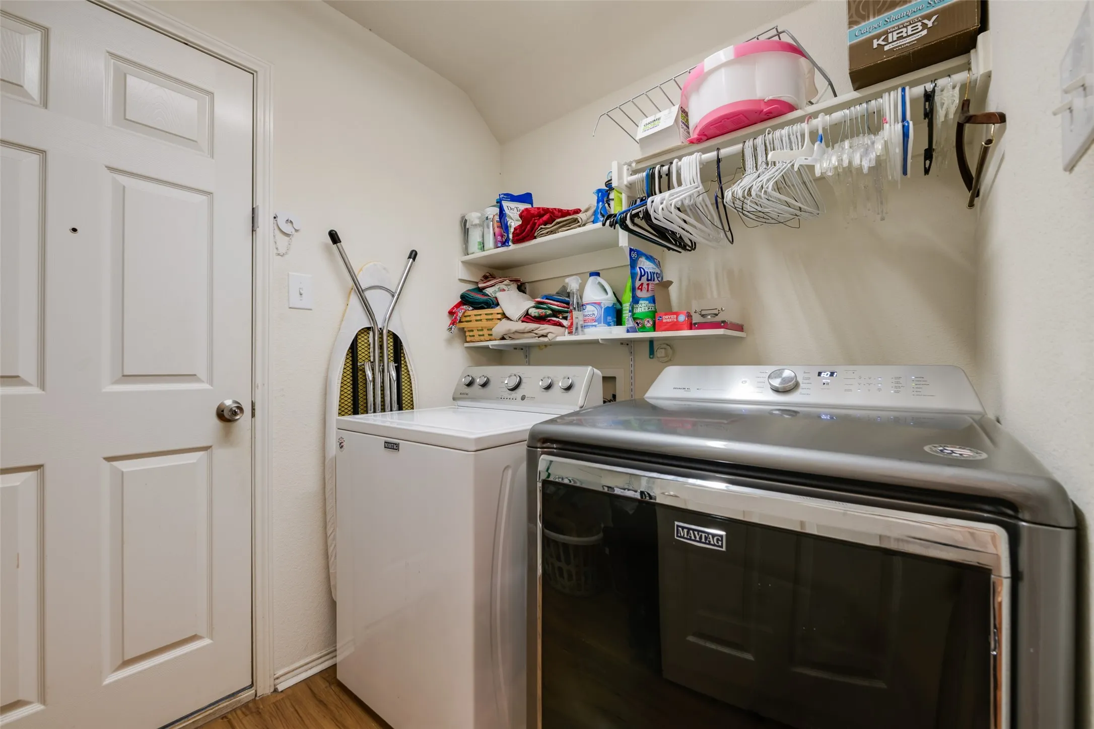 Townhouse For Rent in Tarrant County , 7408 Lazy Spur Boulevard, Fort Worth, Texas 76131, 3 Bedroom, 3 Bathroom, 2 Garage spaces, 1,653 Sqft, built in 2010, mls#21382702, Real Estate Agent in Fort Worth, Homes For Rent in Tarrant county, Homes For Rent in Fort Worth, Realtor in Fort Worth Texas, Real Estate Brokerage Independent Realty Texas, Luminita Cordes Realtor