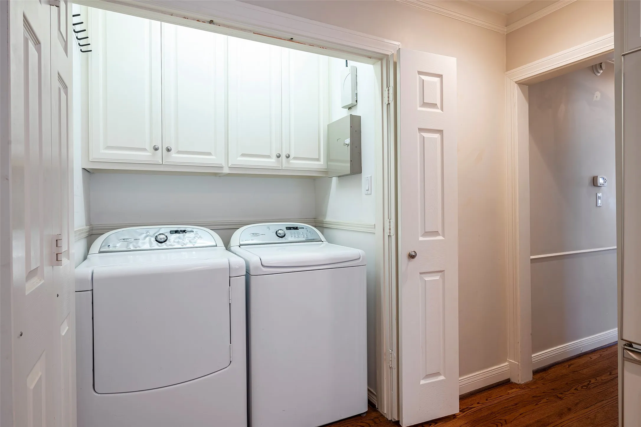 Single Family Residence For Rent in Dallas County , 4665 southern Avenue, Highland Park, Texas 75209, 2 Bedroom, 2 Bathroom, 2 Garage spaces, 1,444 Sqft, built in 1937, mls#21386080, Real Estate Agent in Highland Park, Homes For Rent in Dallas county, Homes For Rent in Highland Park, Realtor in Highland Park Texas, Real Estate Brokerage Independent Realty Texas, Luminita Cordes Realtor