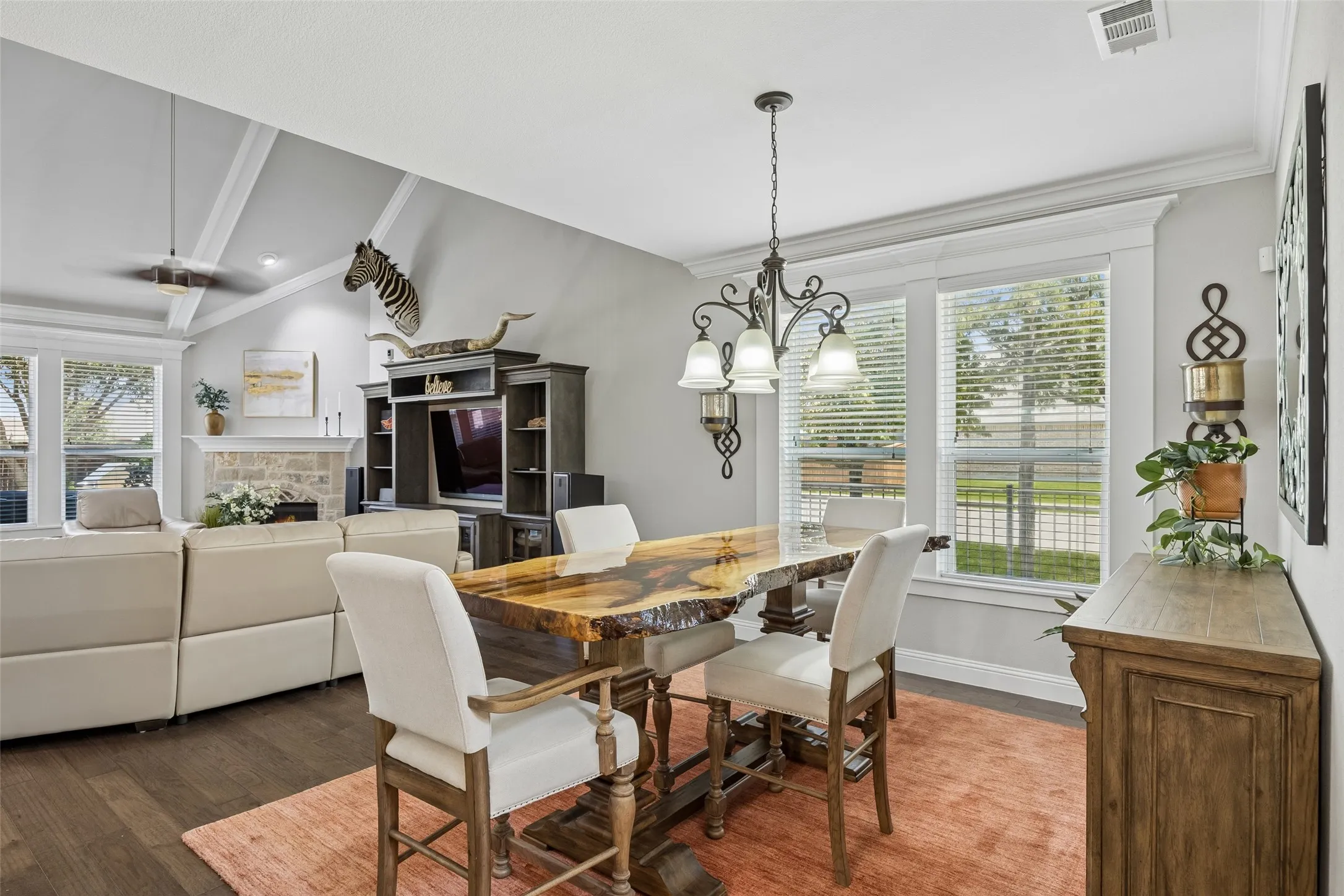 Single Family Residence For Sale in Collin County , 813 Allbright Road, Celina, Texas 75009, 5 Bedroom, 3 Bathroom, 3 Garage spaces, 3,271 Sqft, built in 2015, mls#21385888, Real Estate Agent in Celina, Homes For Sale in Collin county, Homes For Sale in Celina, Realtor in Celina Texas, Real Estate Brokerage Independent Realty Texas, Luminita Cordes Realtor