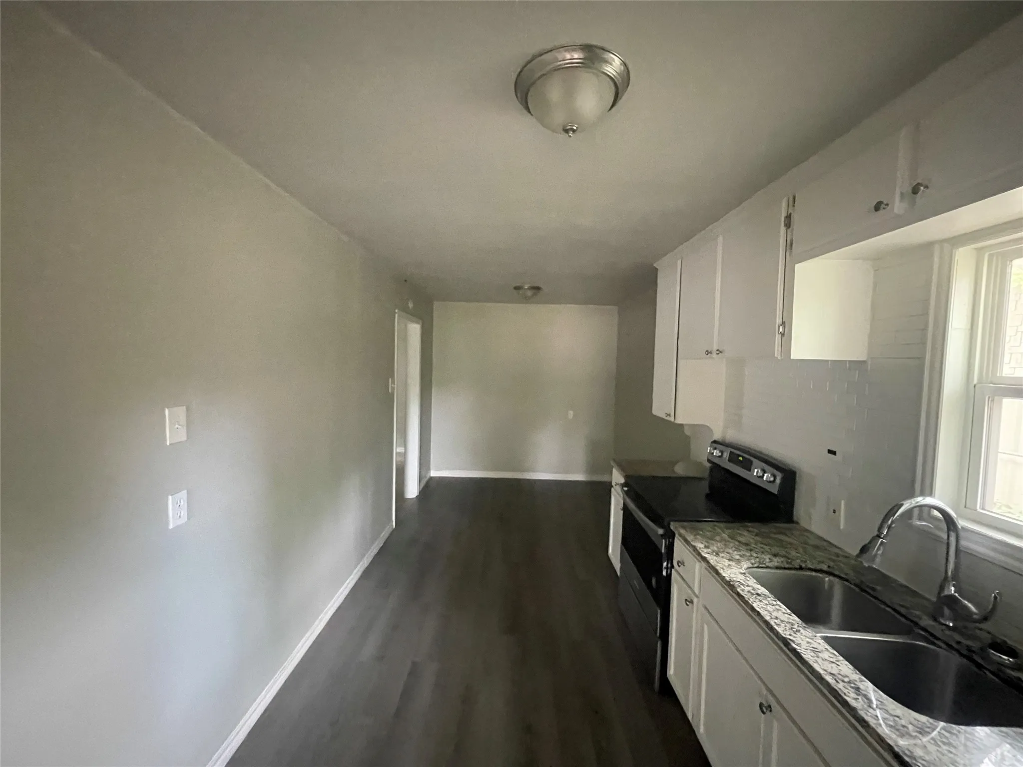 Single Family Residence For Rent in Taylor County , 1402 Park Avenue, Abilene, Texas 79603, 3 Bedroom, 2 Bathroom, 1 Garage spaces, 1,130 Sqft, built in 1950, mls#21386084, Real Estate Agent in Abilene, Homes For Rent in Taylor county, Homes For Rent in Abilene, Realtor in Abilene Texas, Real Estate Brokerage Independent Realty Texas, Luminita Cordes Realtor