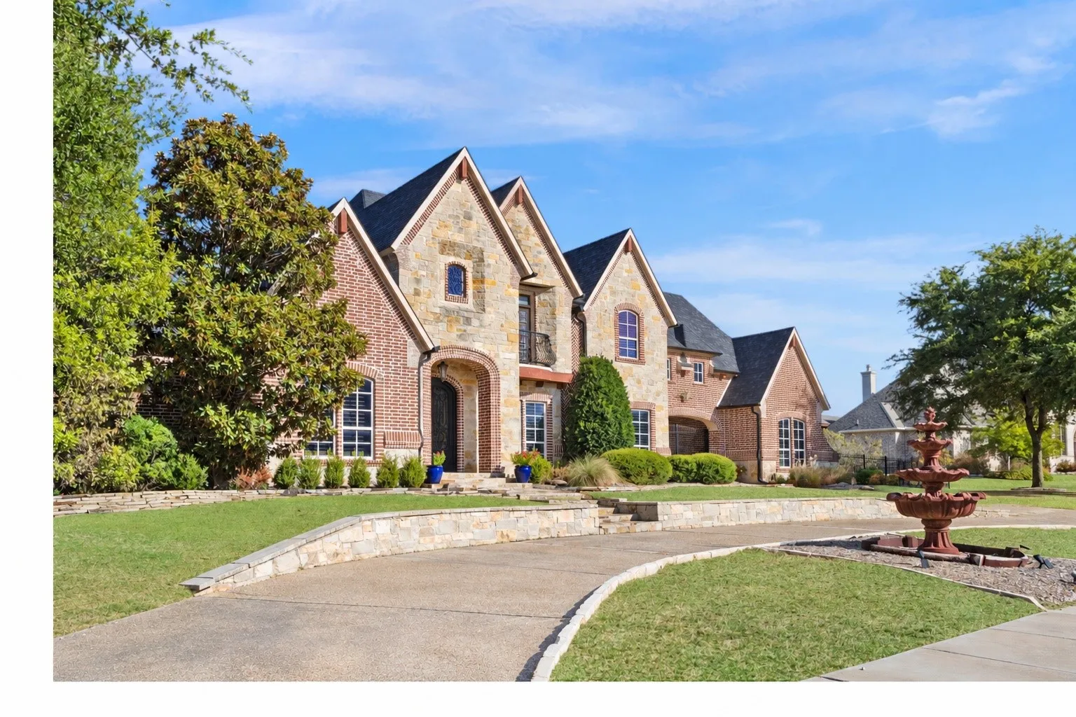 Single Family Residence For Sale in Rockwall County , 1057 Kingsbridge Lane, Mclendon Chisholm, Texas 75032, 4 Bedroom, 5 Bathroom, 3 Garage spaces, 5,256 Sqft, built in 2007, mls#21385593, Real Estate Agent in Mclendon Chisholm, Homes For Sale in Rockwall county, Homes For Sale in Mclendon Chisholm, Realtor in Mclendon Chisholm Texas, Real Estate Brokerage Independent Realty Texas, Luminita Cordes Realtor