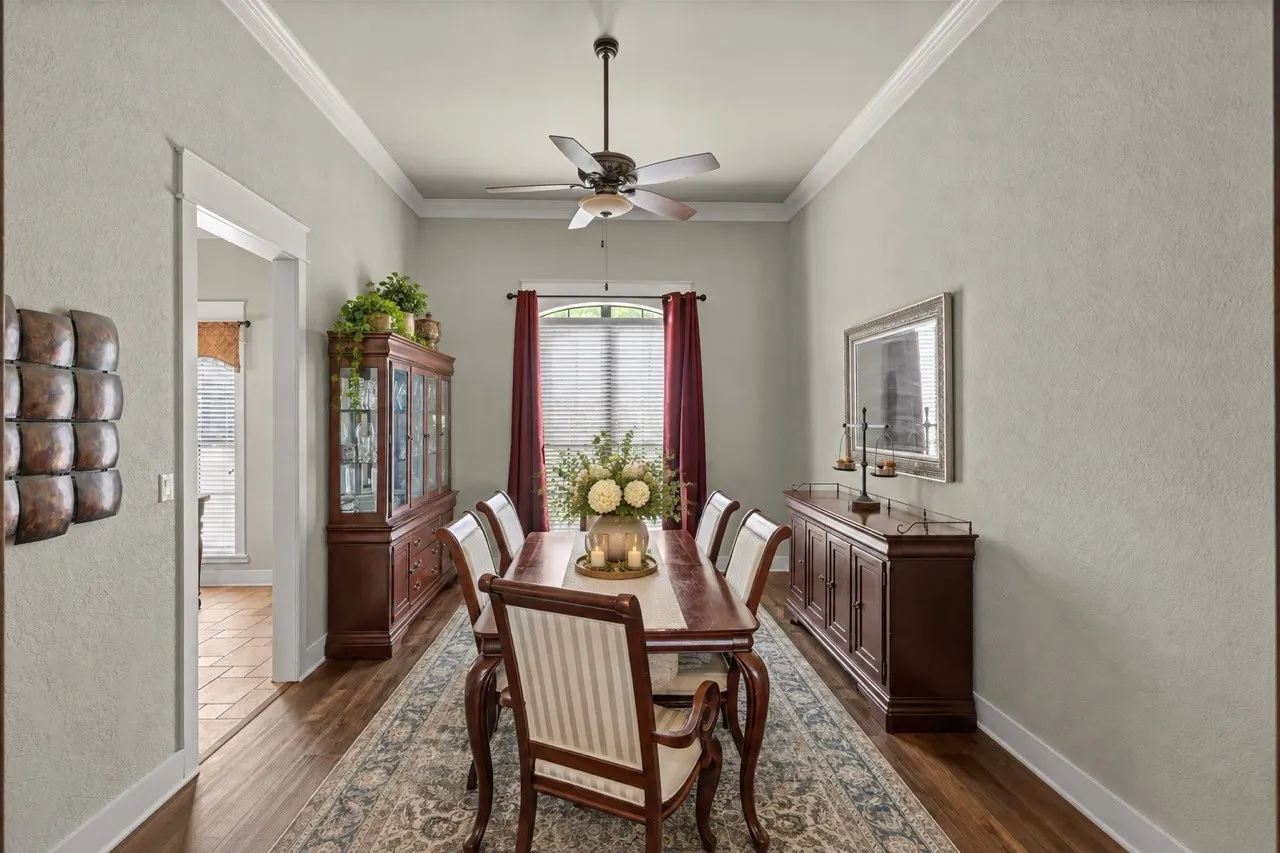 Single Family Residence For Sale in Smith County , 13630 Karah Lane, Lindale, Texas 75771, 4 Bedroom, 3 Bathroom, 2 Garage spaces, 2,782 Sqft, built in 2006, mls#21386093, Real Estate Agent in Lindale, Homes For Sale in Smith county, Homes For Sale in Lindale, Realtor in Lindale Texas, Real Estate Brokerage Independent Realty Texas, Luminita Cordes Realtor