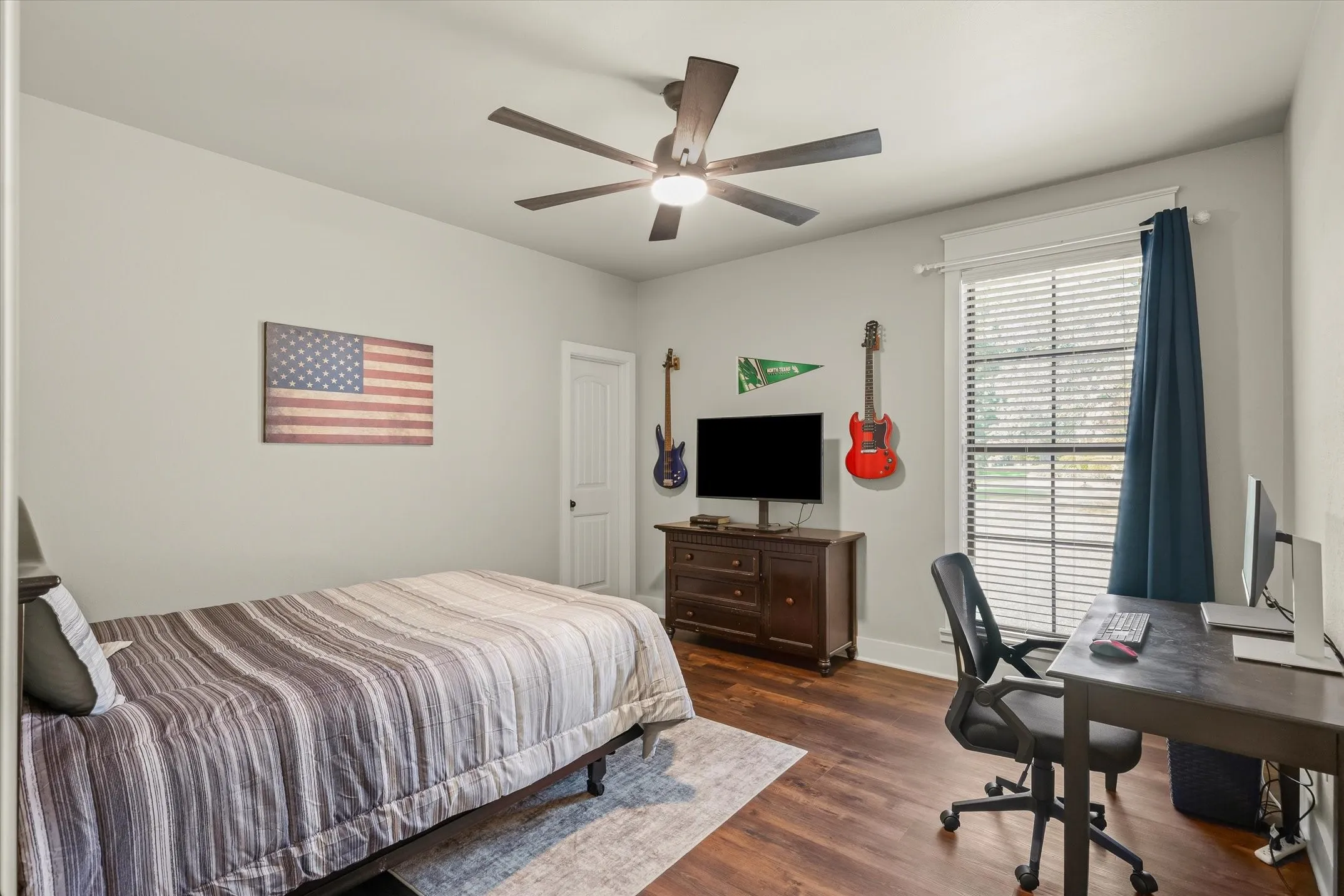 Single Family Residence For Sale in Smith County , 13630 Karah Lane, Lindale, Texas 75771, 4 Bedroom, 3 Bathroom, 2 Garage spaces, 2,782 Sqft, built in 2006, mls#21386093, Real Estate Agent in Lindale, Homes For Sale in Smith county, Homes For Sale in Lindale, Realtor in Lindale Texas, Real Estate Brokerage Independent Realty Texas, Luminita Cordes Realtor