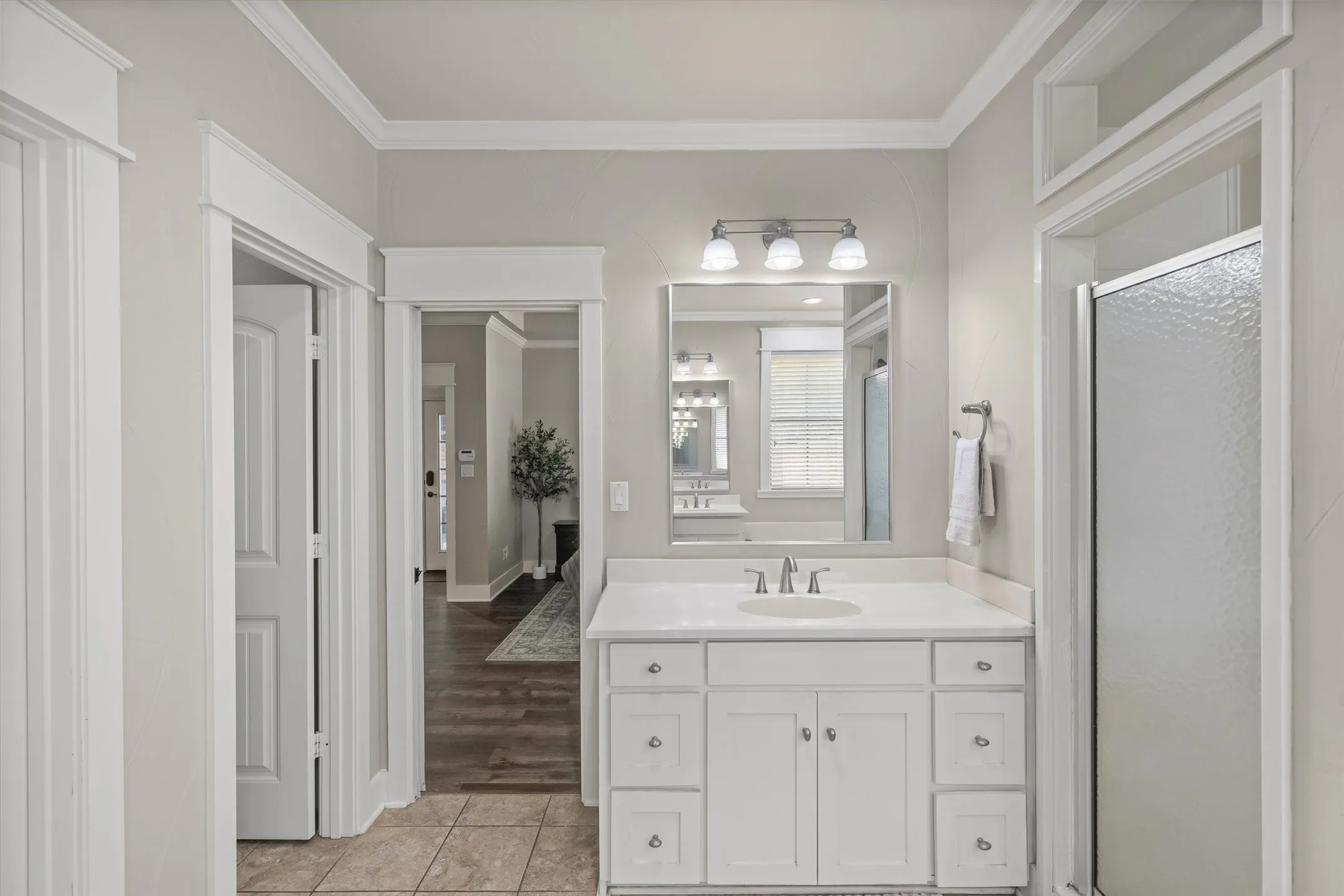 Single Family Residence For Sale in Smith County , 13630 Karah Lane, Lindale, Texas 75771, 4 Bedroom, 3 Bathroom, 2 Garage spaces, 2,782 Sqft, built in 2006, mls#21386093, Real Estate Agent in Lindale, Homes For Sale in Smith county, Homes For Sale in Lindale, Realtor in Lindale Texas, Real Estate Brokerage Independent Realty Texas, Luminita Cordes Realtor