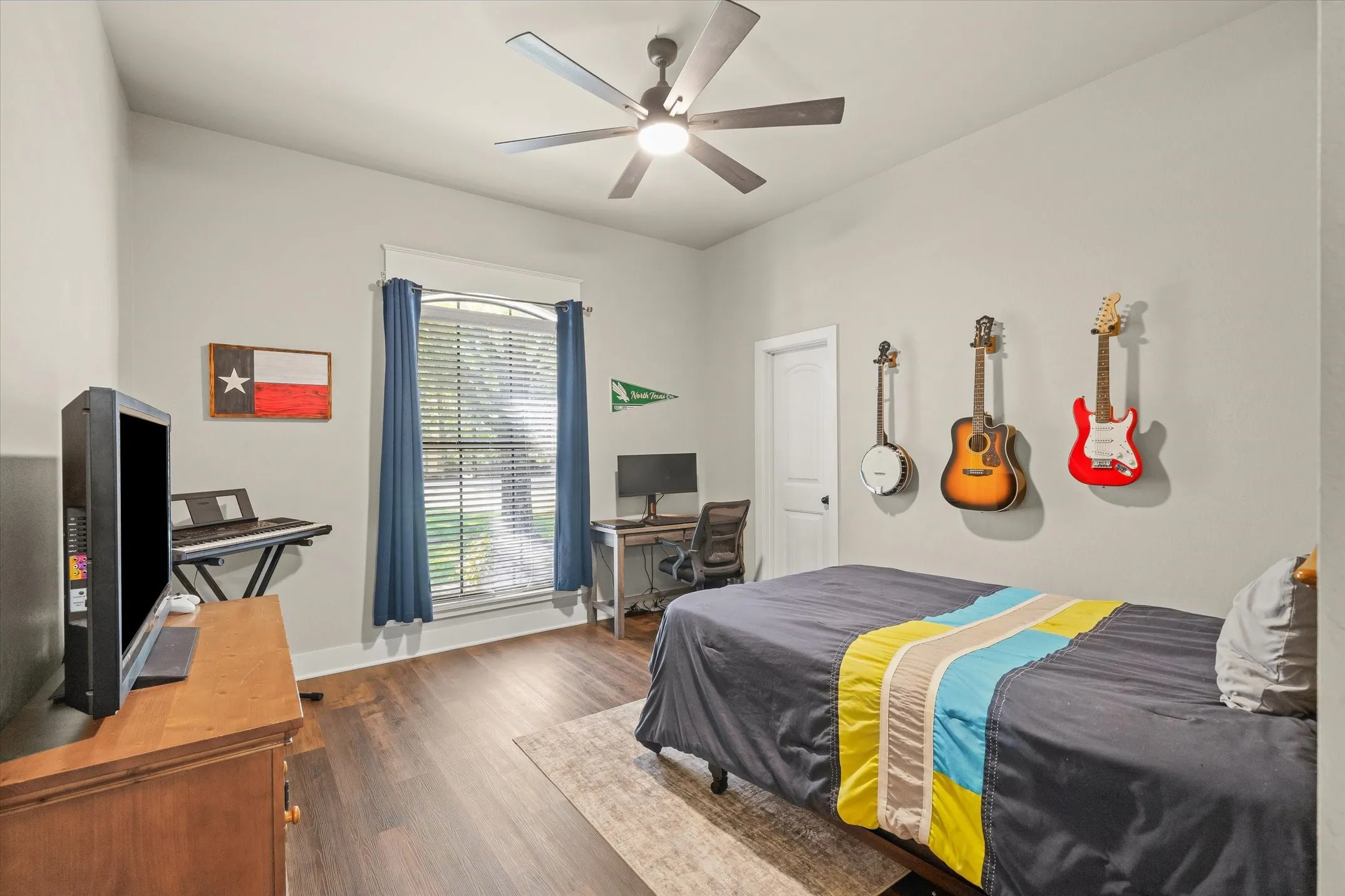 Single Family Residence For Sale in Smith County , 13630 Karah Lane, Lindale, Texas 75771, 4 Bedroom, 3 Bathroom, 2 Garage spaces, 2,782 Sqft, built in 2006, mls#21386093, Real Estate Agent in Lindale, Homes For Sale in Smith county, Homes For Sale in Lindale, Realtor in Lindale Texas, Real Estate Brokerage Independent Realty Texas, Luminita Cordes Realtor