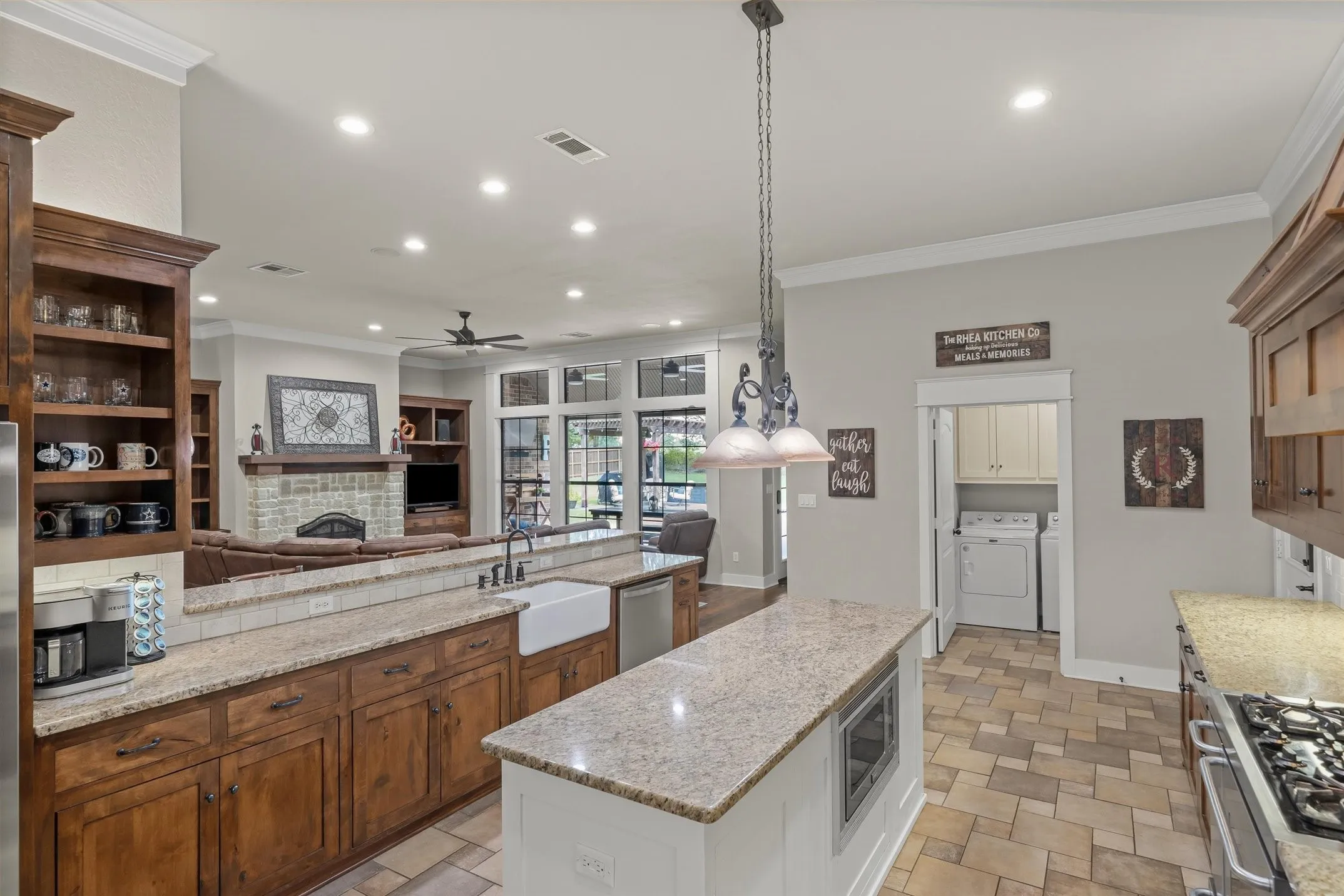 Single Family Residence For Sale in Smith County , 13630 Karah Lane, Lindale, Texas 75771, 4 Bedroom, 3 Bathroom, 2 Garage spaces, 2,782 Sqft, built in 2006, mls#21386093, Real Estate Agent in Lindale, Homes For Sale in Smith county, Homes For Sale in Lindale, Realtor in Lindale Texas, Real Estate Brokerage Independent Realty Texas, Luminita Cordes Realtor