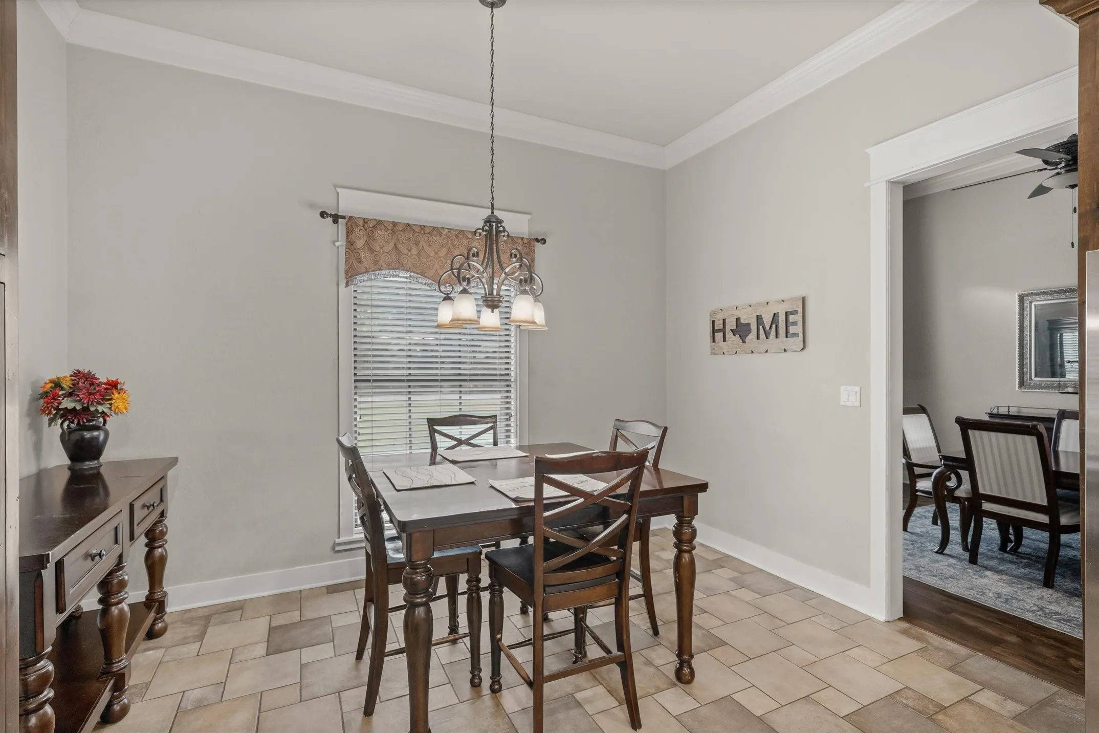 Single Family Residence For Sale in Smith County , 13630 Karah Lane, Lindale, Texas 75771, 4 Bedroom, 3 Bathroom, 2 Garage spaces, 2,782 Sqft, built in 2006, mls#21386093, Real Estate Agent in Lindale, Homes For Sale in Smith county, Homes For Sale in Lindale, Realtor in Lindale Texas, Real Estate Brokerage Independent Realty Texas, Luminita Cordes Realtor