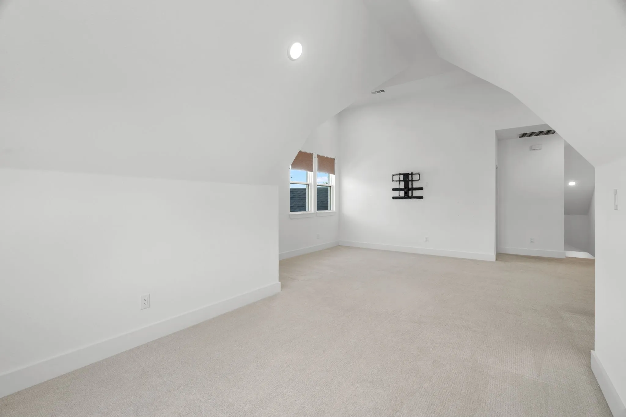 Single Family Residence For Sale in Tarrant County , 7129 Feather Crest Lane, North Richland Hills, Texas 76182, 4 Bedroom, 4 Bathroom, 3 Garage spaces, 2,639 Sqft, built in 2022, mls#21386000, Real Estate Agent in North Richland Hills, Homes For Sale in Tarrant county, Homes For Sale in North Richland Hills, Realtor in North Richland Hills Texas, Real Estate Brokerage Independent Realty Texas, Luminita Cordes Realtor
