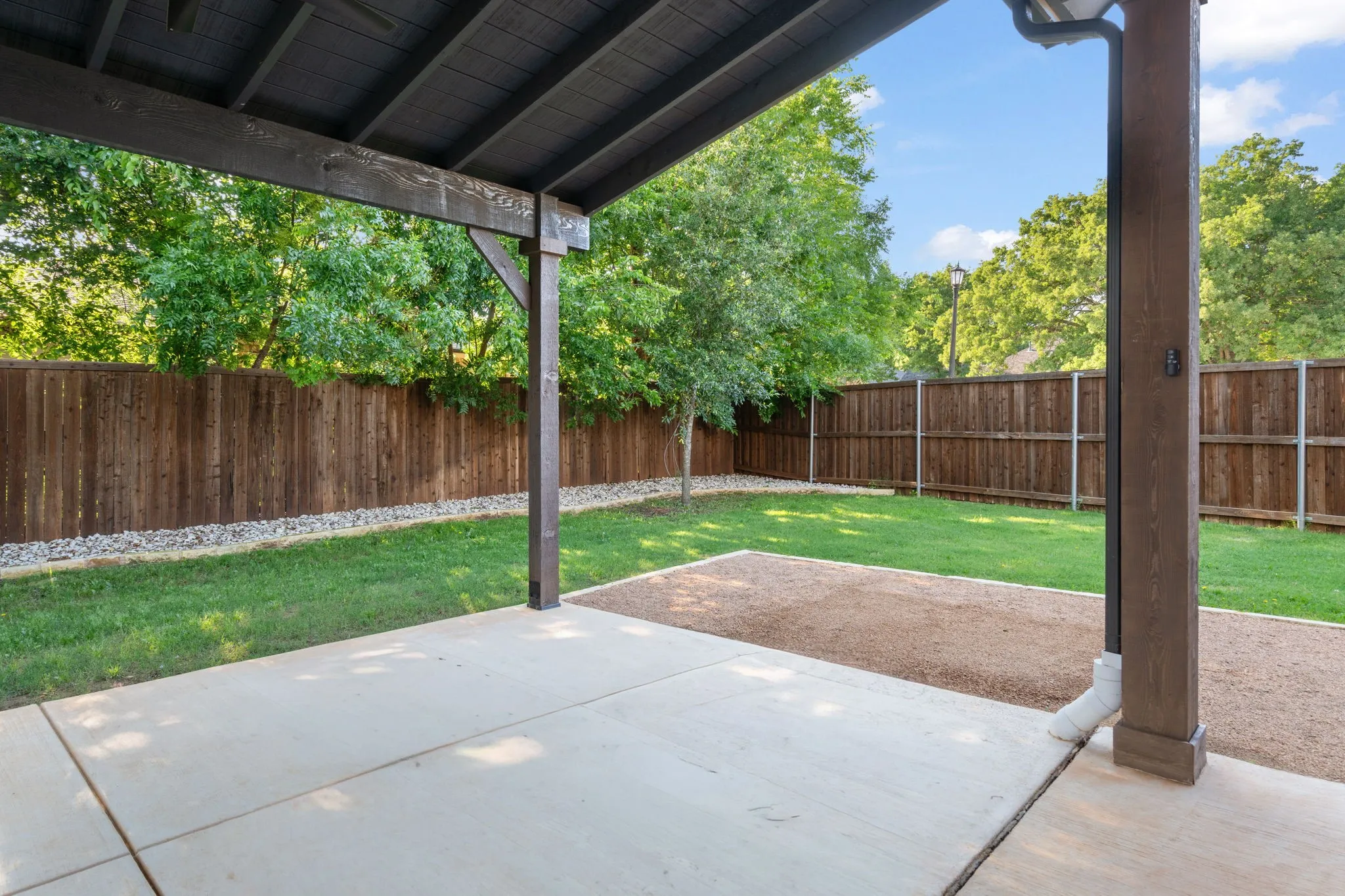 Single Family Residence For Sale in Tarrant County , 7129 Feather Crest Lane, North Richland Hills, Texas 76182, 4 Bedroom, 4 Bathroom, 3 Garage spaces, 2,639 Sqft, built in 2022, mls#21386000, Real Estate Agent in North Richland Hills, Homes For Sale in Tarrant county, Homes For Sale in North Richland Hills, Realtor in North Richland Hills Texas, Real Estate Brokerage Independent Realty Texas, Luminita Cordes Realtor